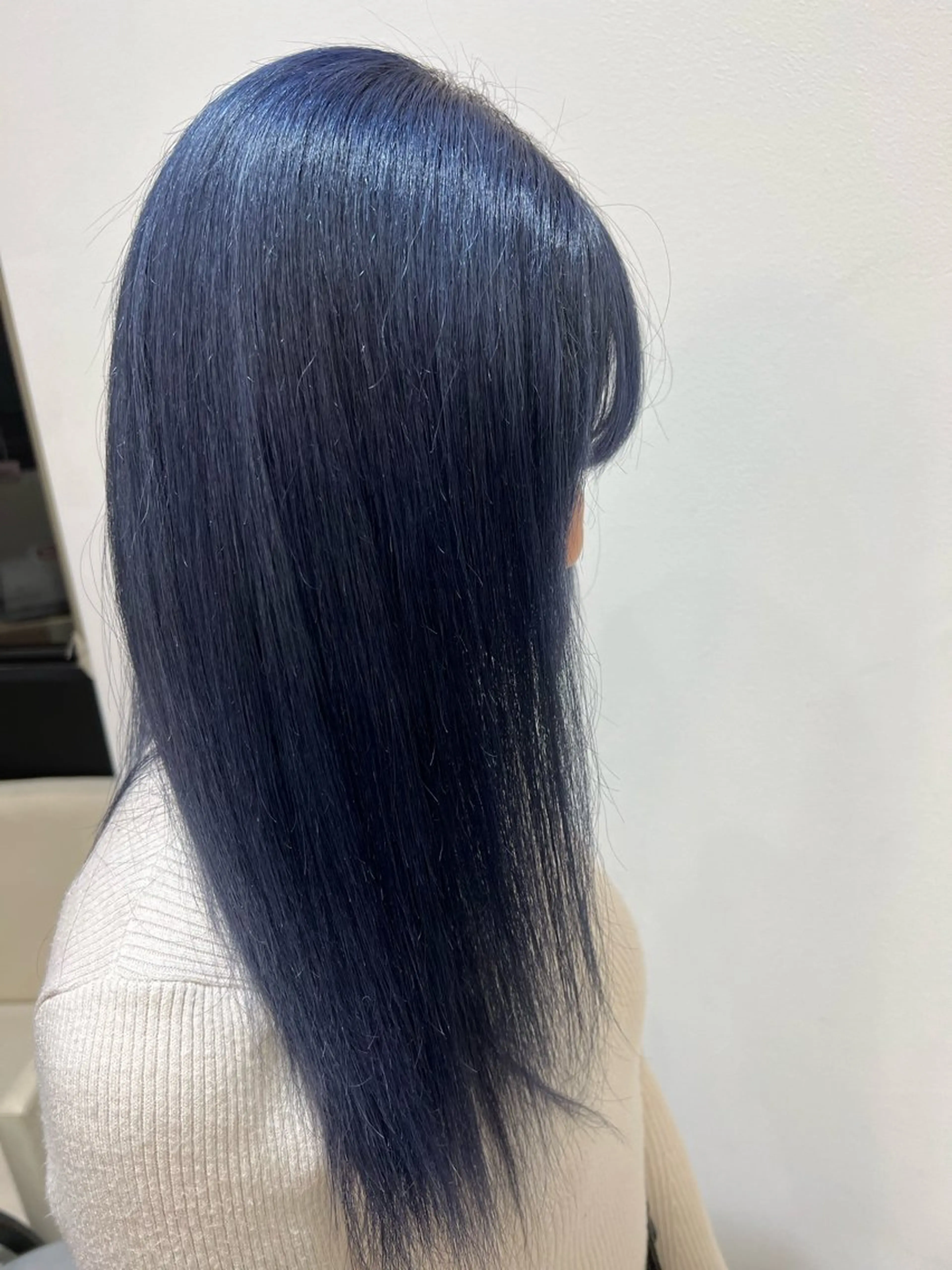 セミロング カラー ブルーカラー 【似合わせカラー】 西口嶺河のヘアスタイル