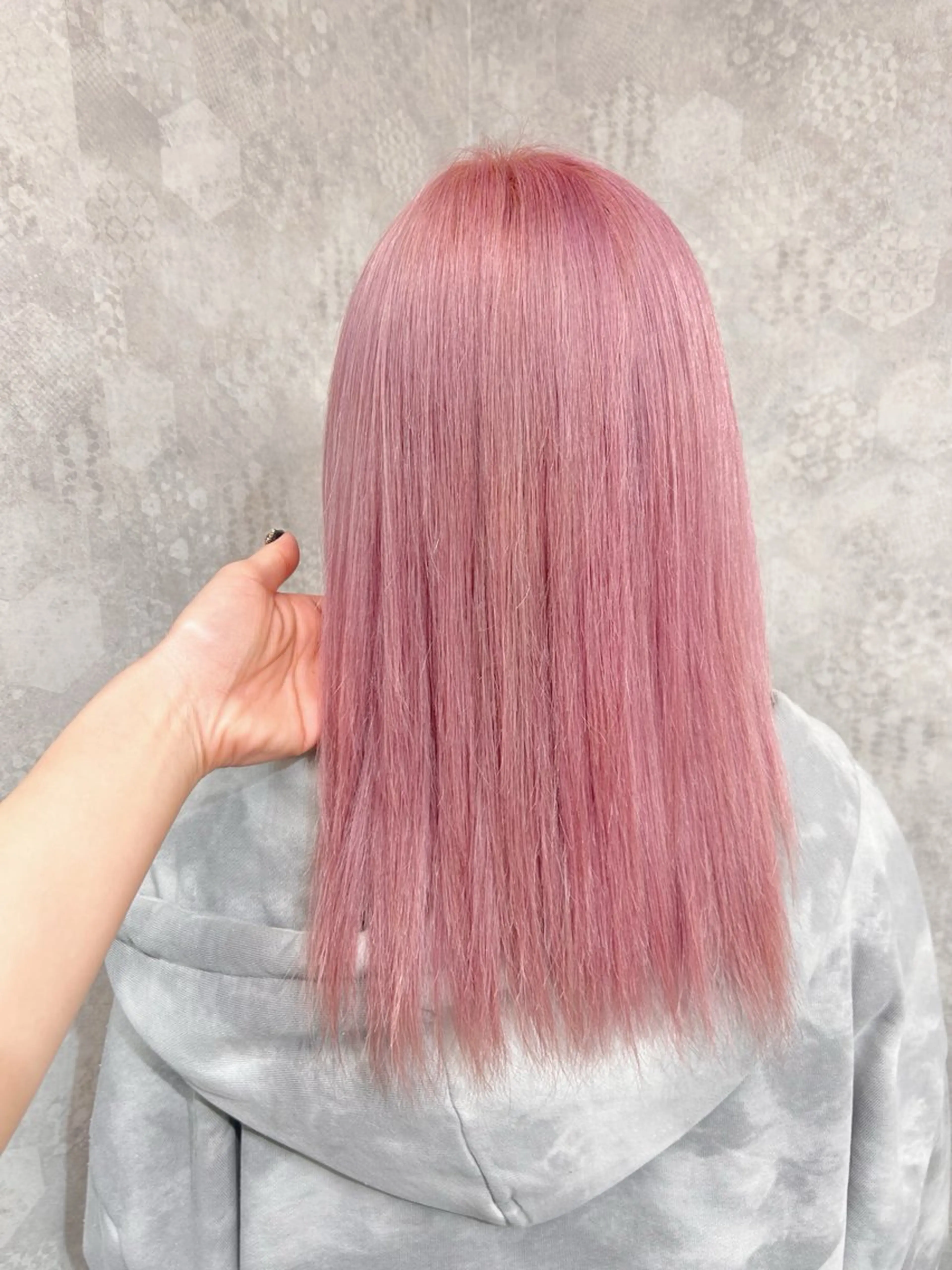 ミディアム カラー ヘアアレンジ アッシュ アッシュグレー ベージュカラー 黒髪 ブリーチ カット ヘアカラー 💕誰より可愛い💕 ピンク🎀YUUKAのヘアスタイル