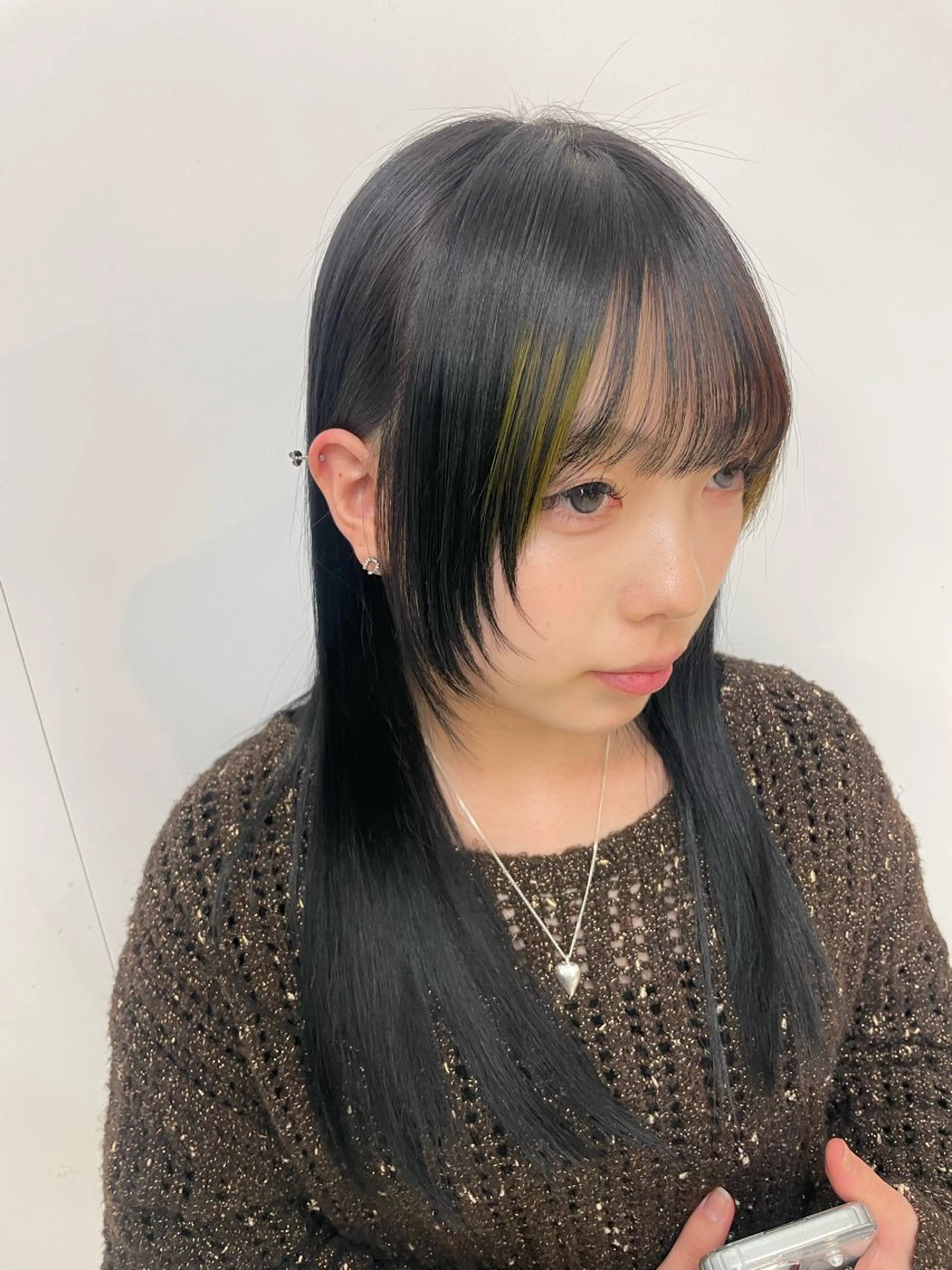 ロング 顔まわりレイヤー レイヤーカット 似合わせカット 小顔カット カット トリートメント ✨トレンド特化美容師 WILL上村　拳吾のヘアスタイル