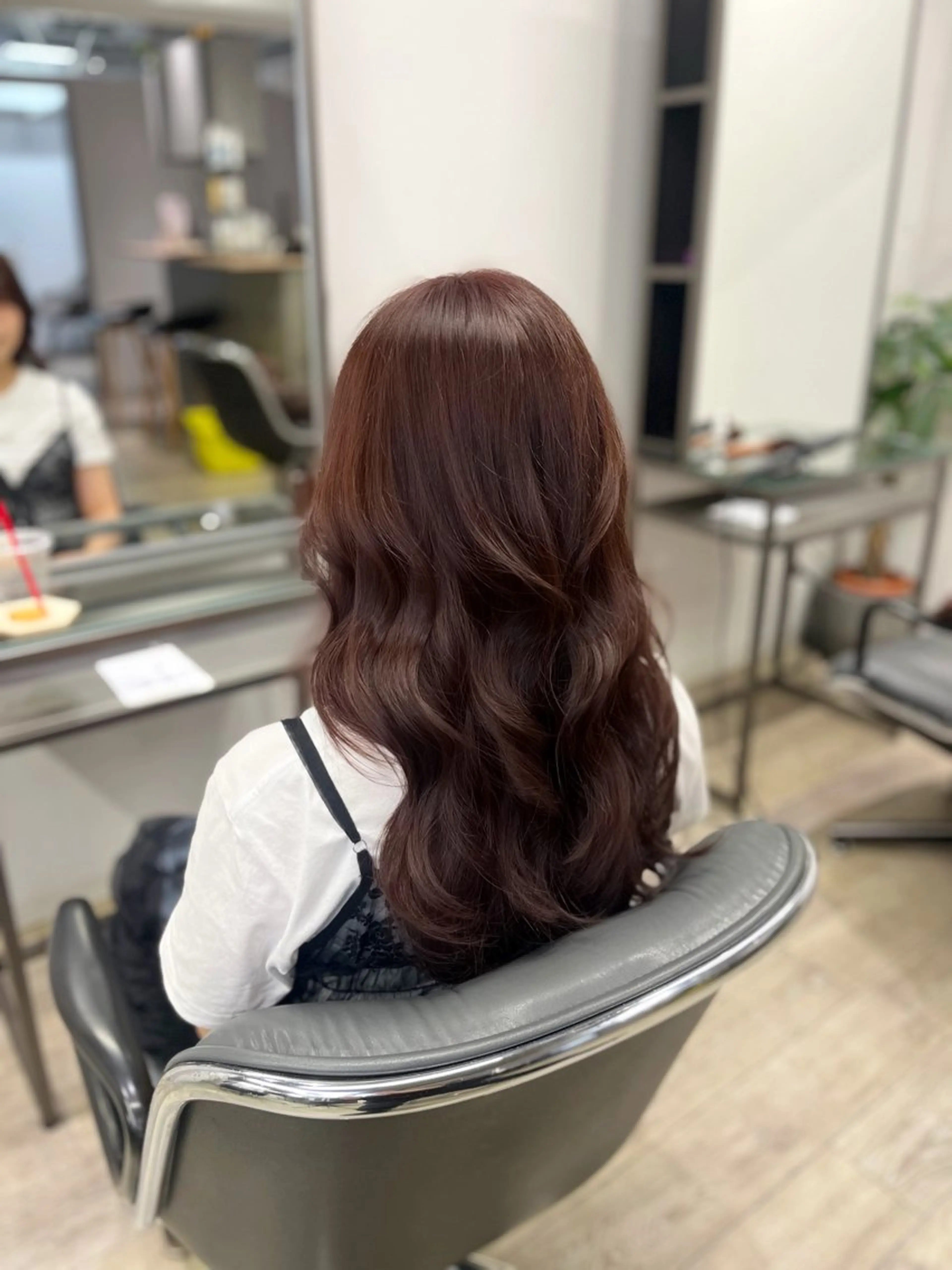 セミロング 髪質改善 トリートメント ヘアカラー LOOPA by museum所属・JIN/暖色カラー /髪質改善/艶髪のヘアスタイル