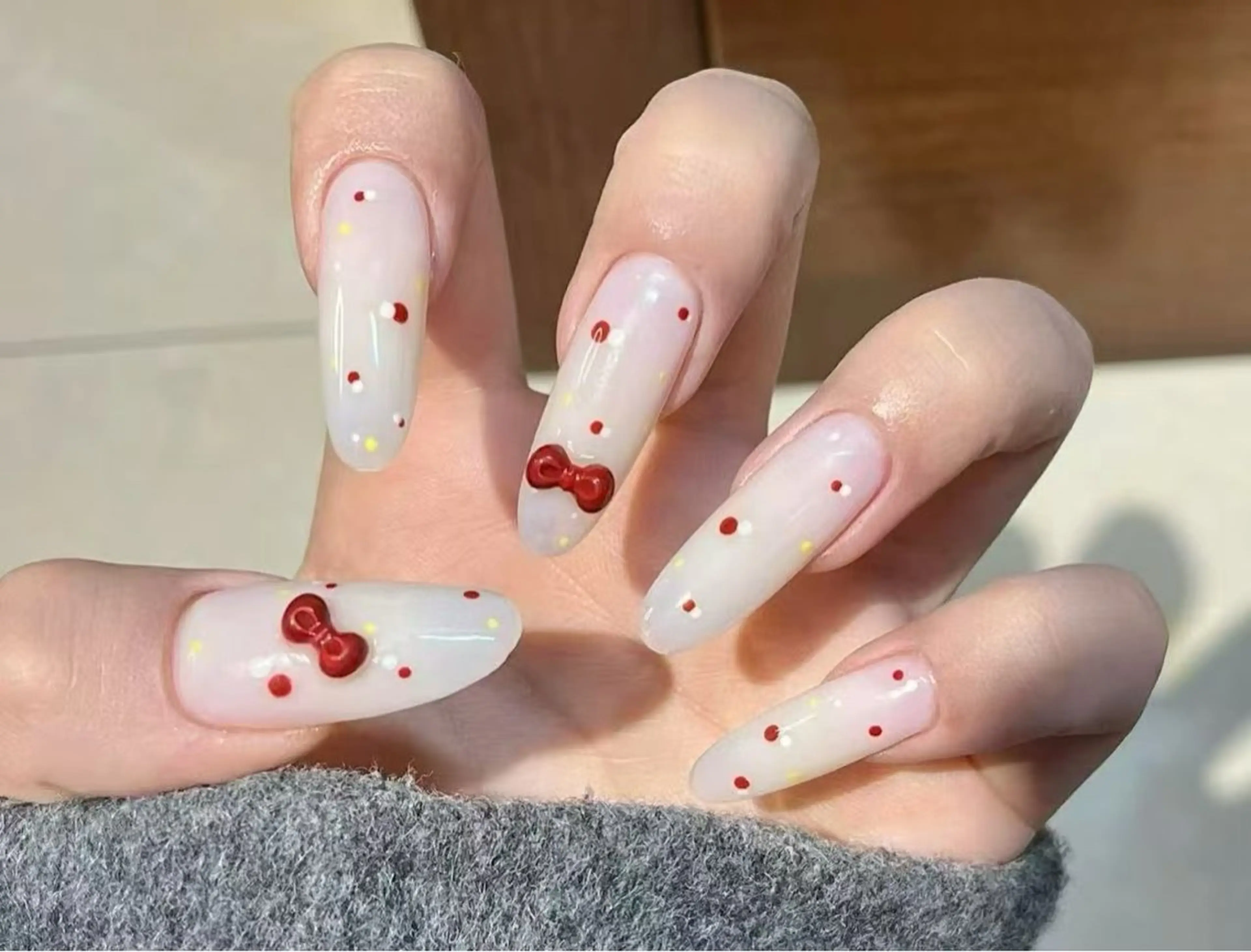 ネイル オーロラネイル フラワーネイル フットネイル フレンチネイル ジェルネイル ハンドネイル BabyYouMi nailのネイルデザイン