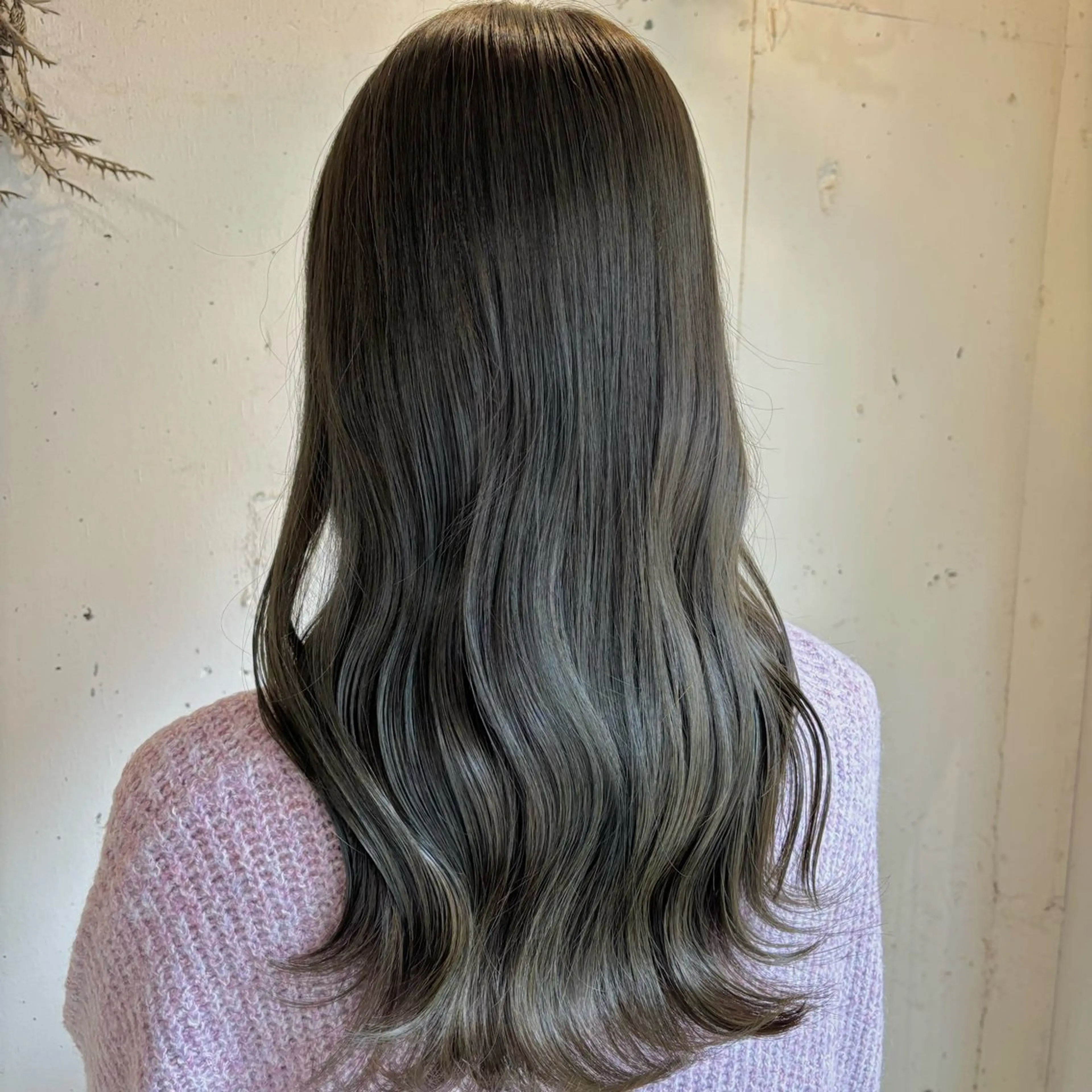 ロング ヘアカラー かとう なこ🐾ストレートのヘアスタイル