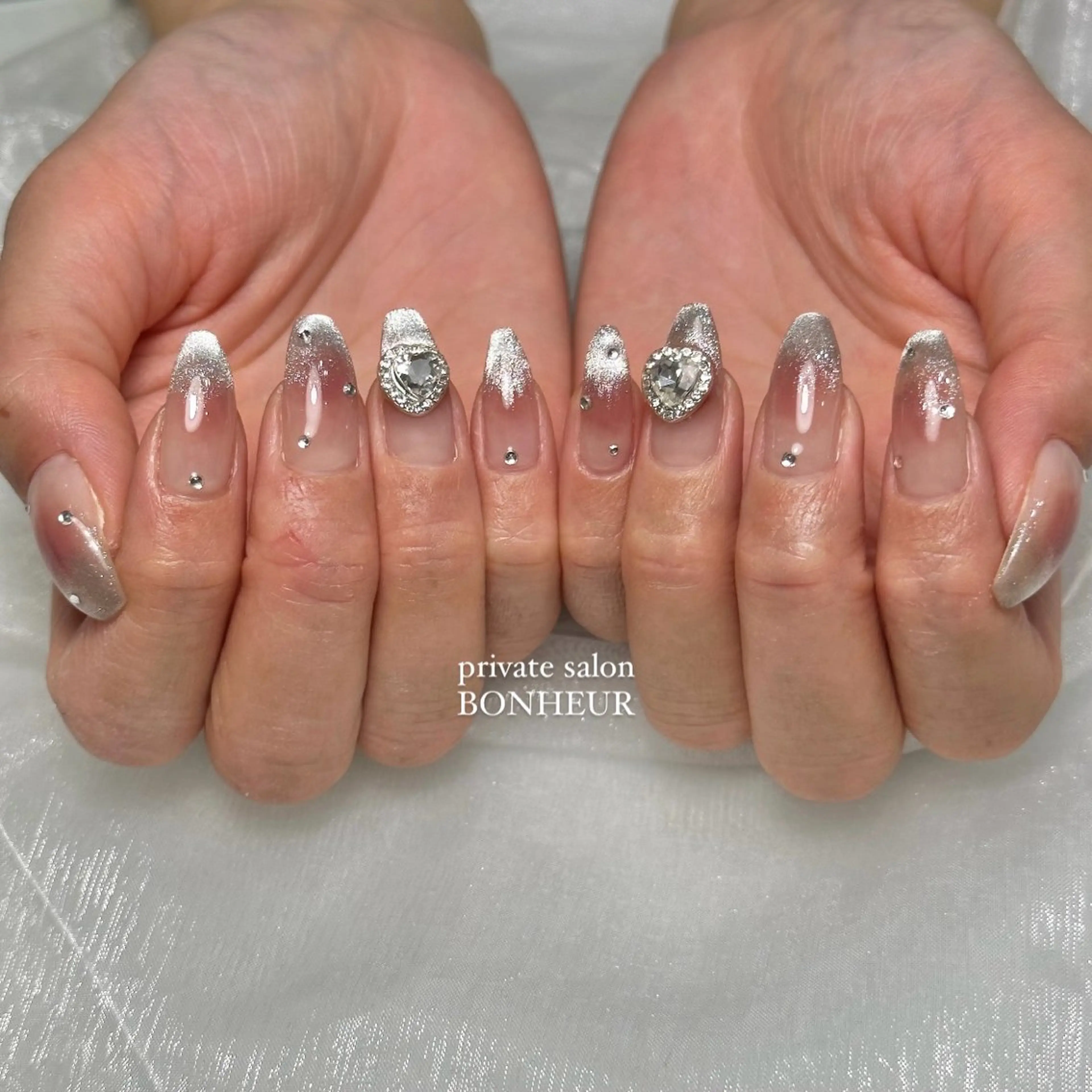 ネイル ハンドネイル BONHEUR Annaのネイルデザイン