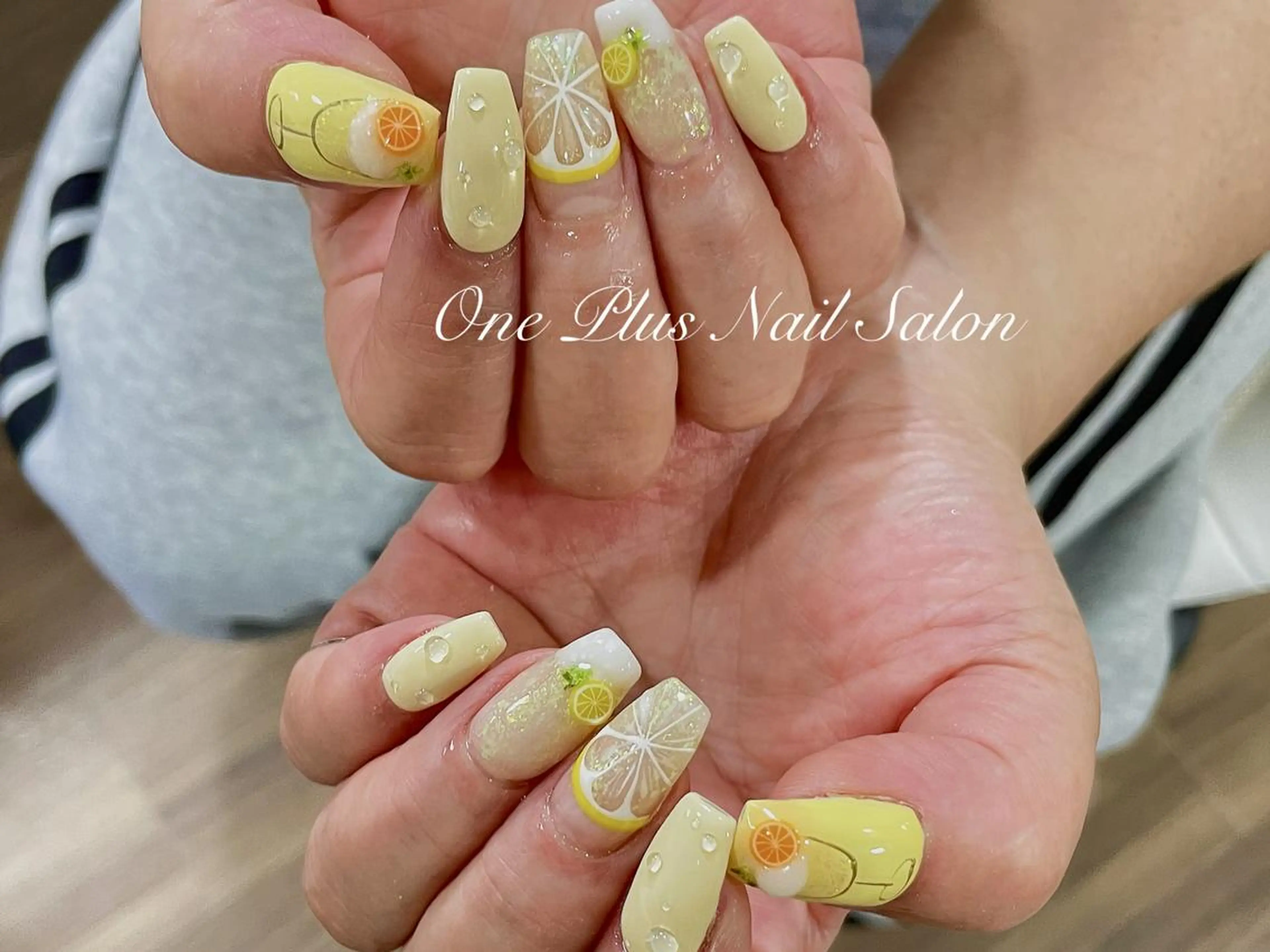 ネイル アートネイル オーロラネイル ガーリー キラキラネイル 韓国ネイル One Plus Nail Salonのネイルデザイン