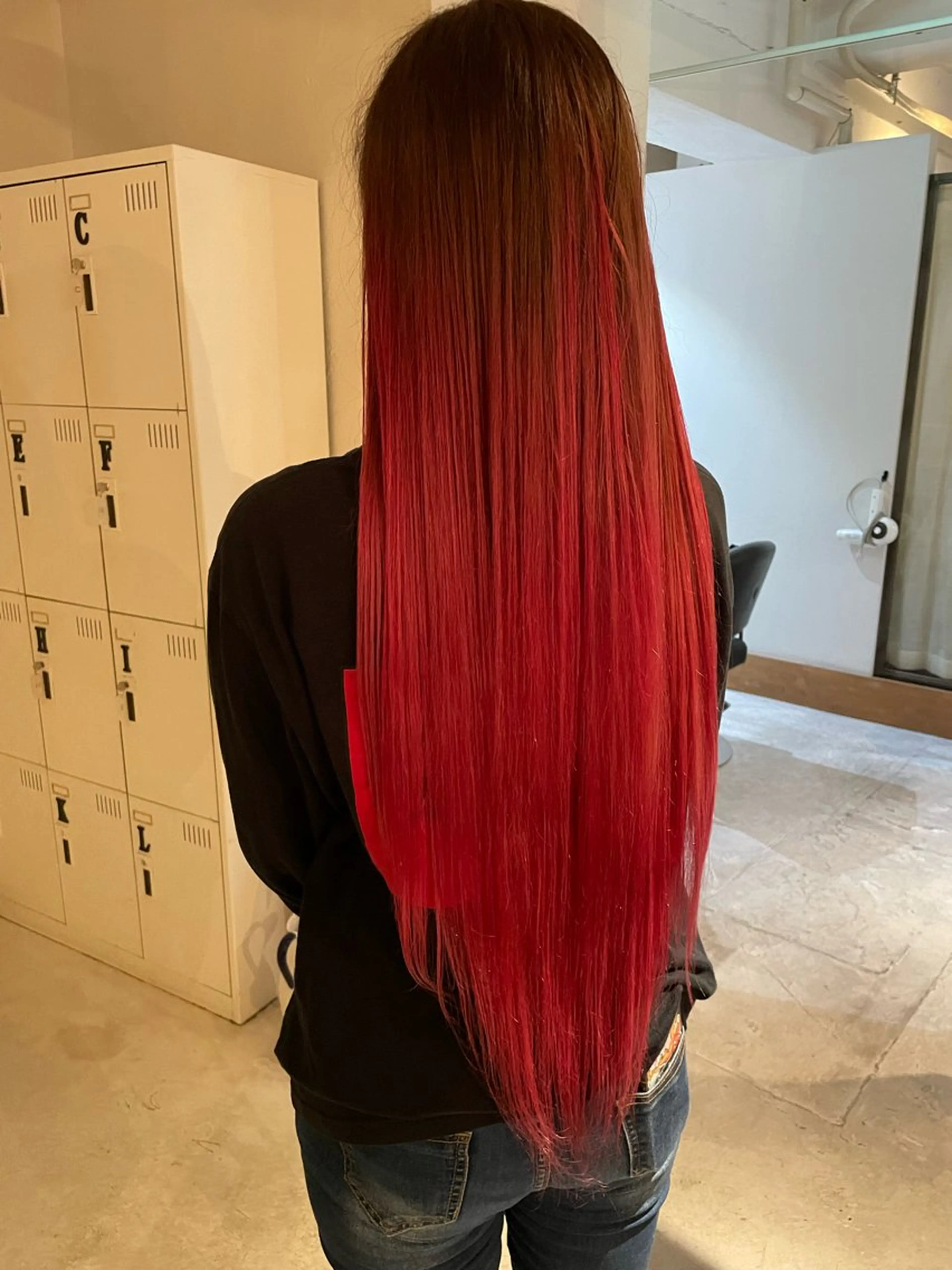 ロング カラー ヘアカラー FERIA桃山台🍑 𝕄𝕖𝕘𝕦のヘアスタイル