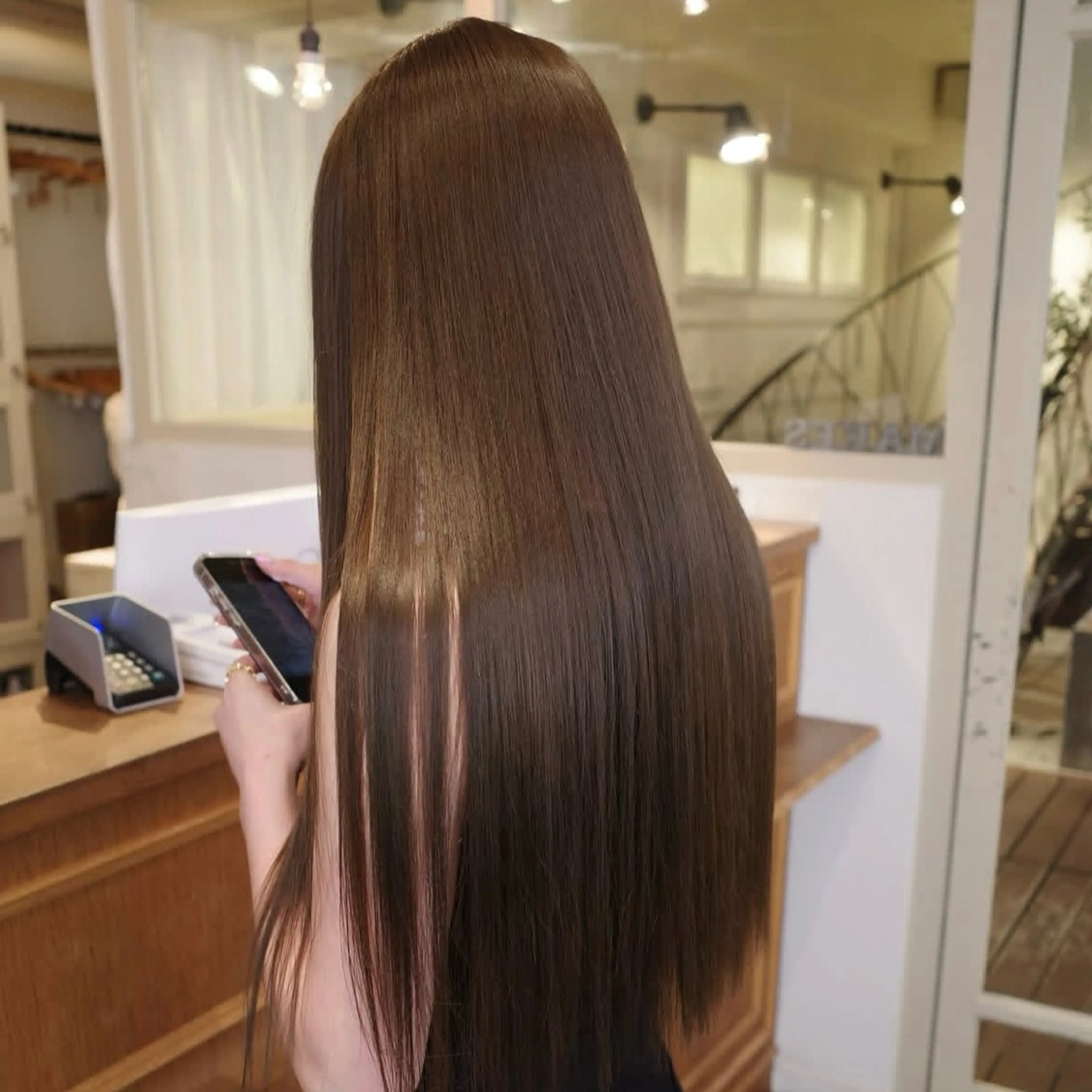 【🩶髪質改善・美髪矯正🤍】ナチュラルストレートパーマ（縮毛矯正）の写真