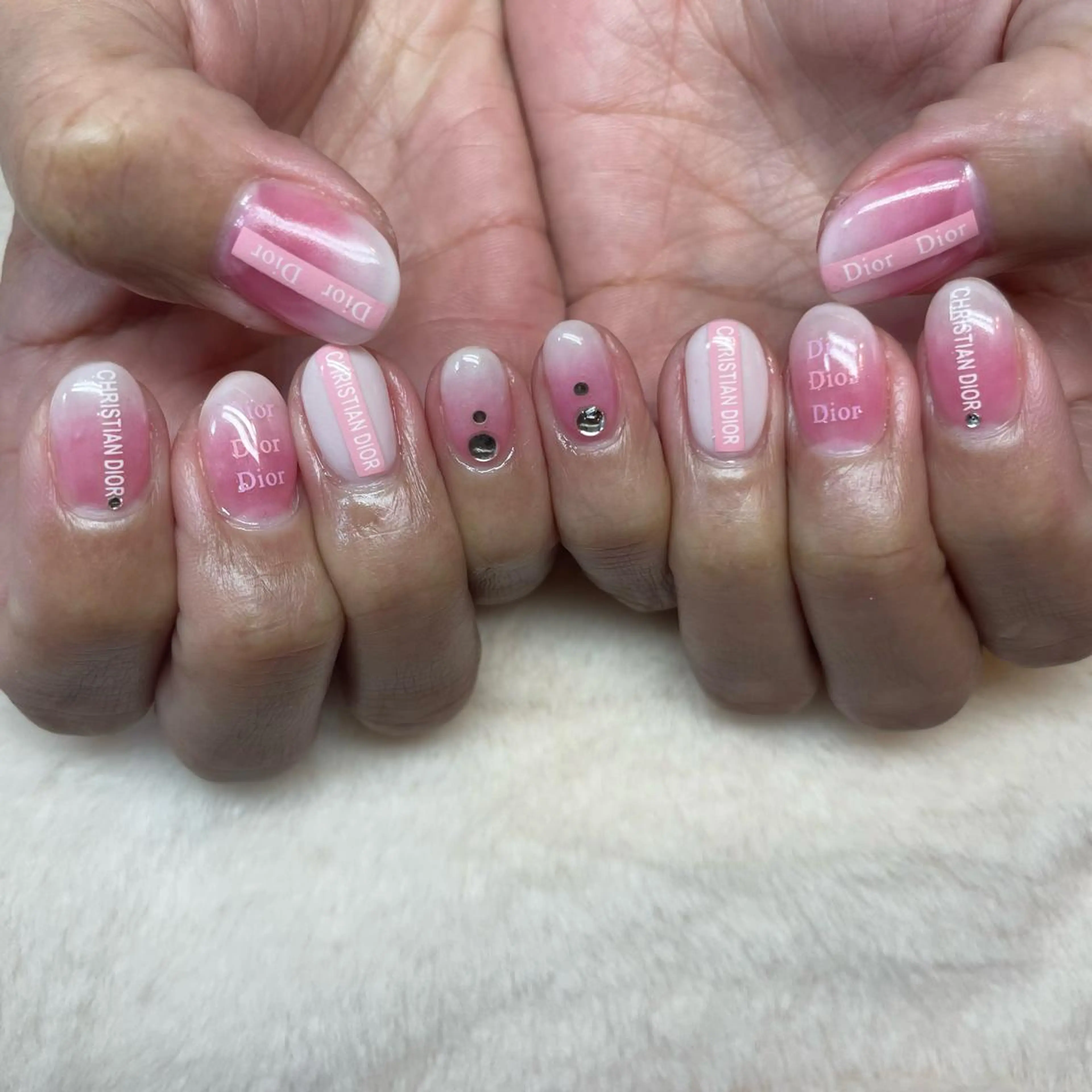 ネイル es nailのネイルデザイン