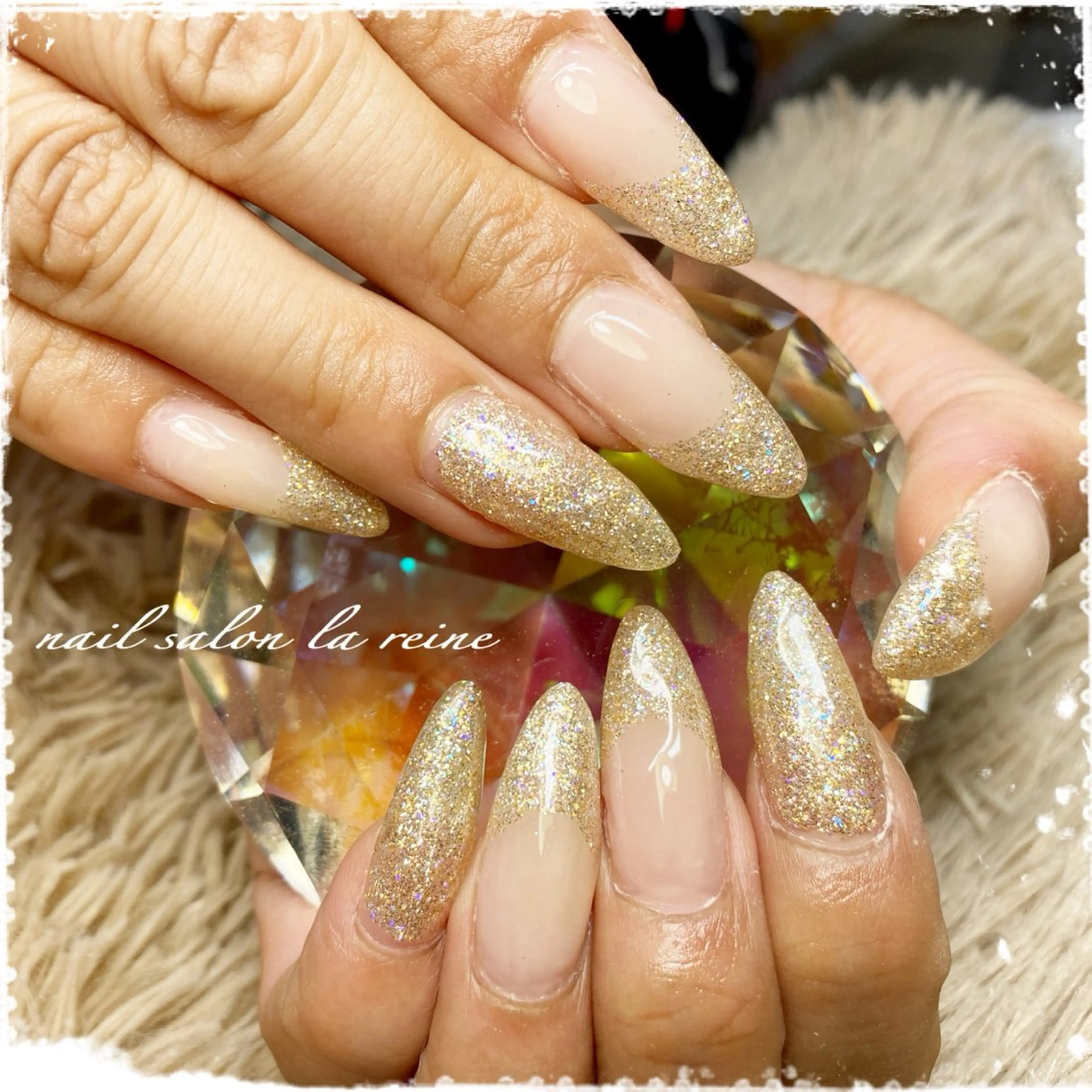 ネイル フレンチネイル ラメ(グリッター) nail salon  la reine所属・nail salon la reineのネイルデザイン