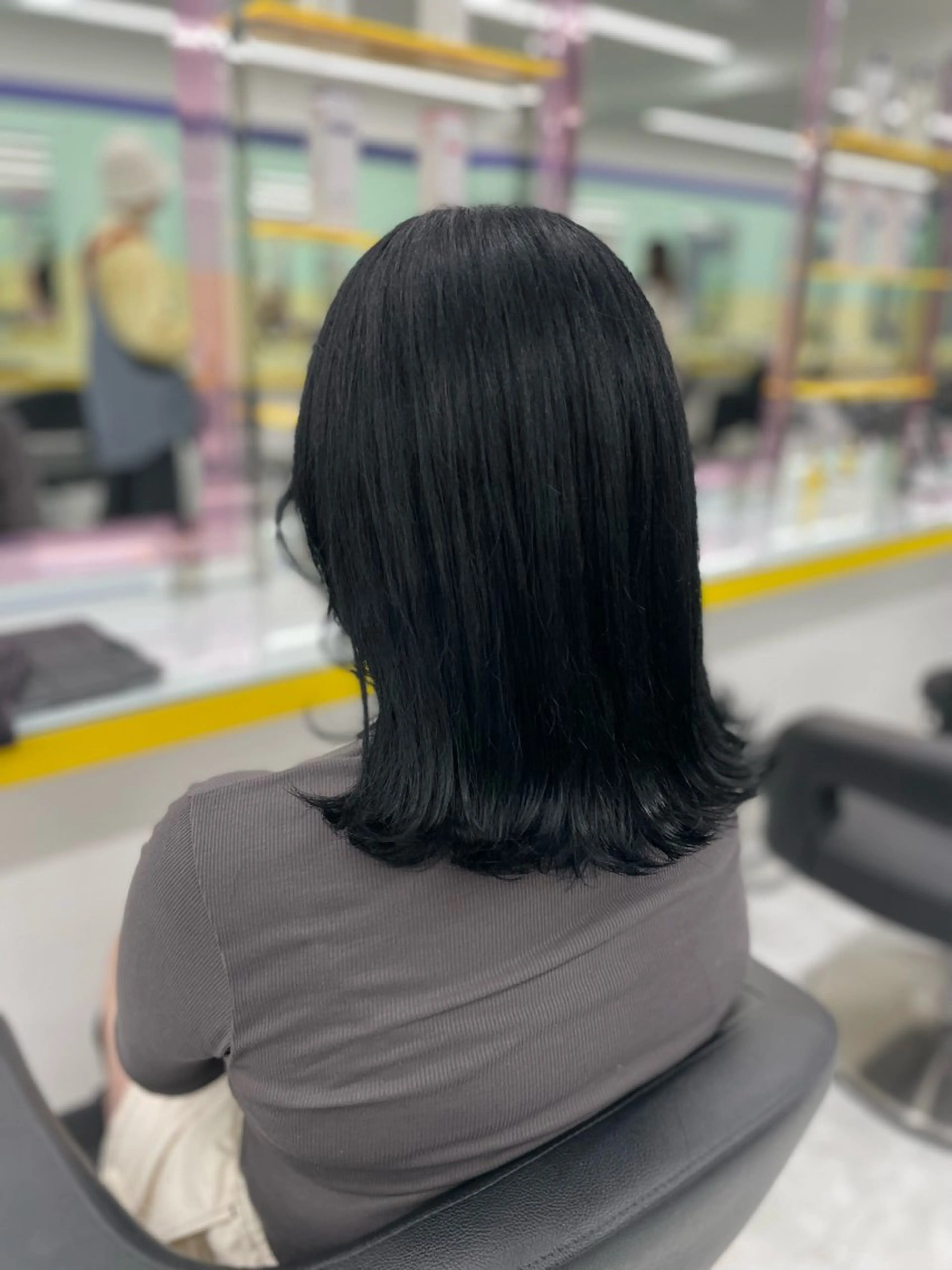 セミロング カラー ヘアアレンジ ヘアカラー トリートメント ヘアセット ☁️縮毛矯正✖️ 赤み消し☁️りくのヘアスタイル