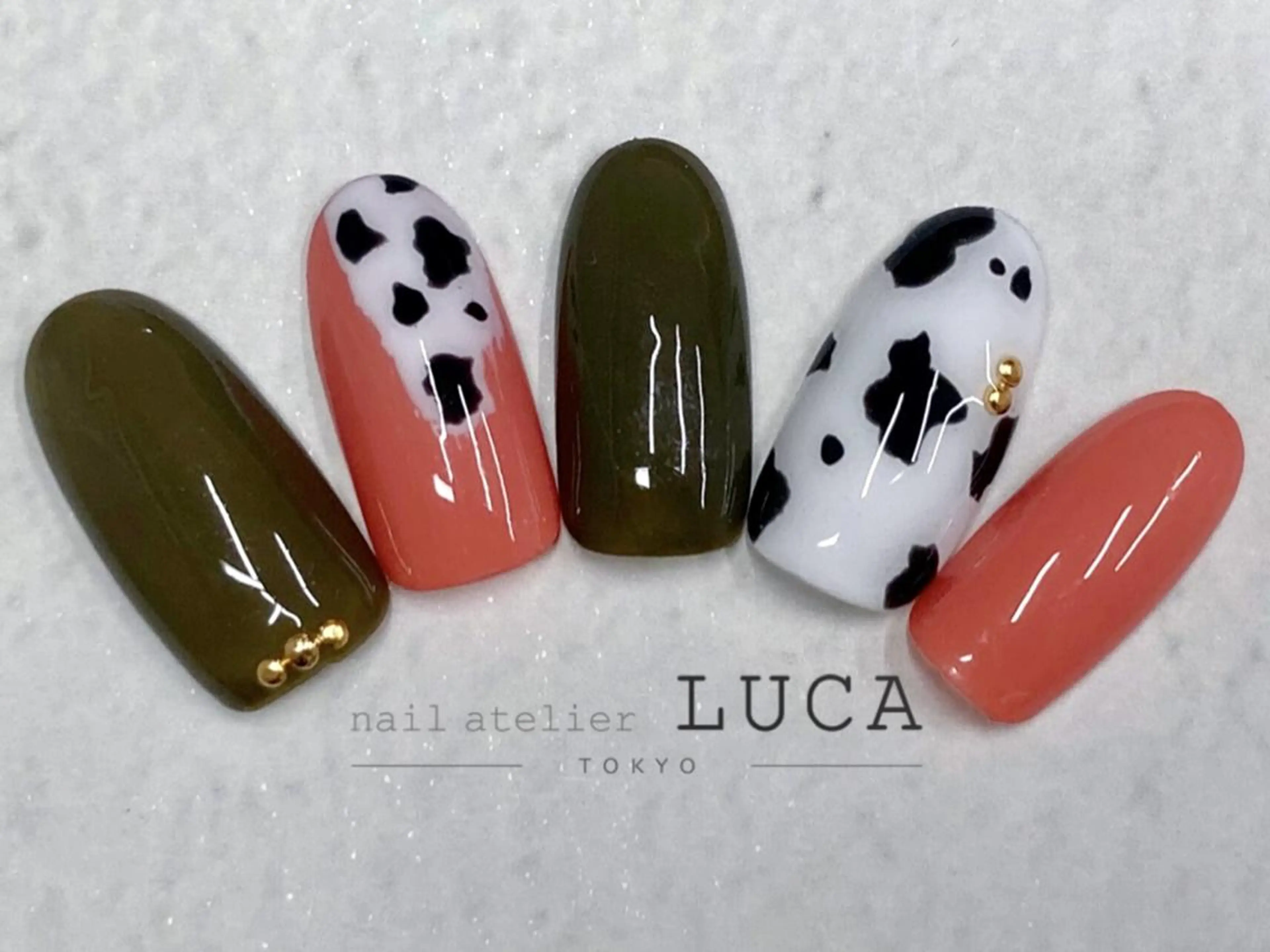 ネイル アートネイル オーロラネイル クリアネイル 長さ出し フットネイル ハンドネイル ネイルアトリエルカ スタッフのネイルデザイン