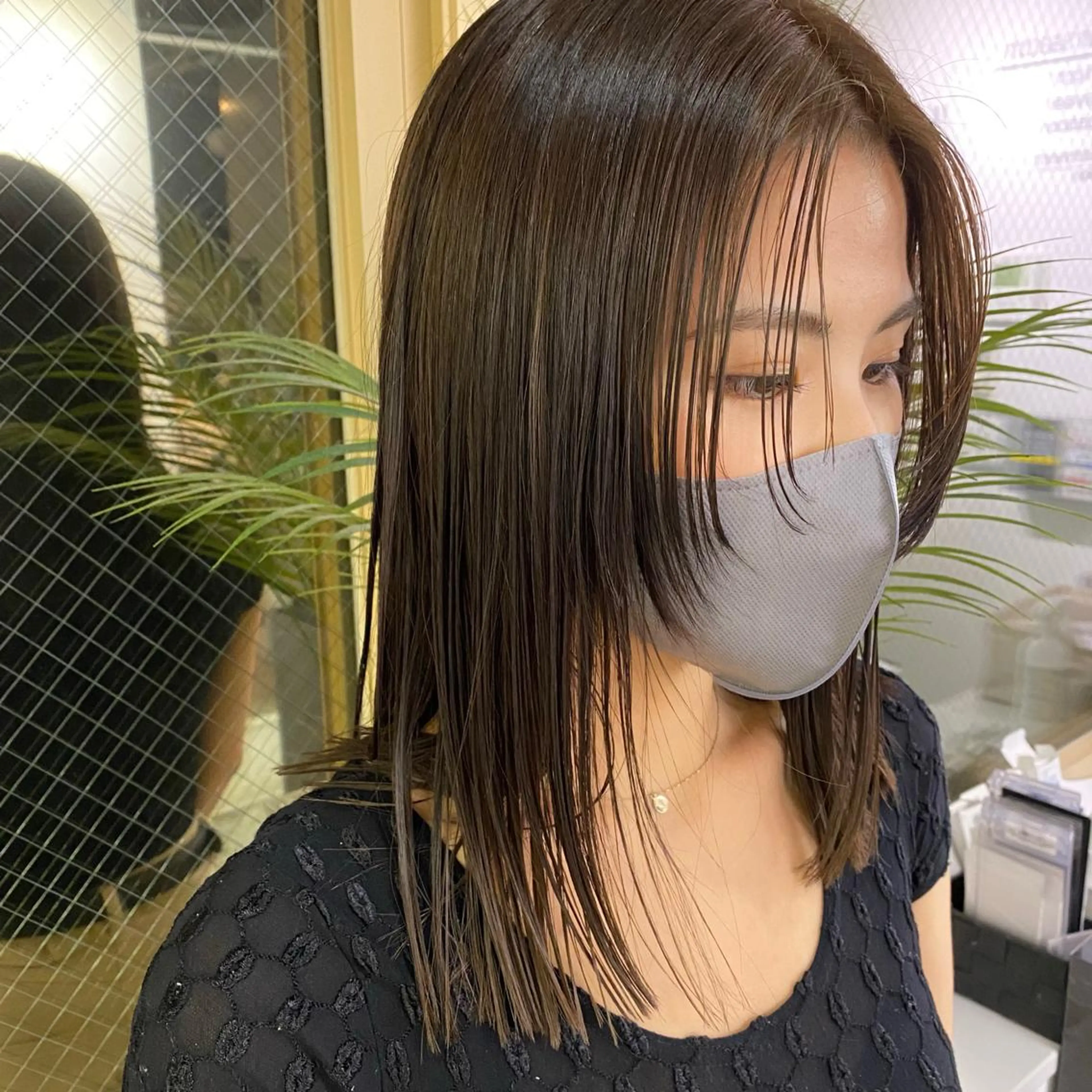 セミロング カット ヘアカラー ハイトーン&髪質改善 &韓国エクステ🤎のヘアスタイル