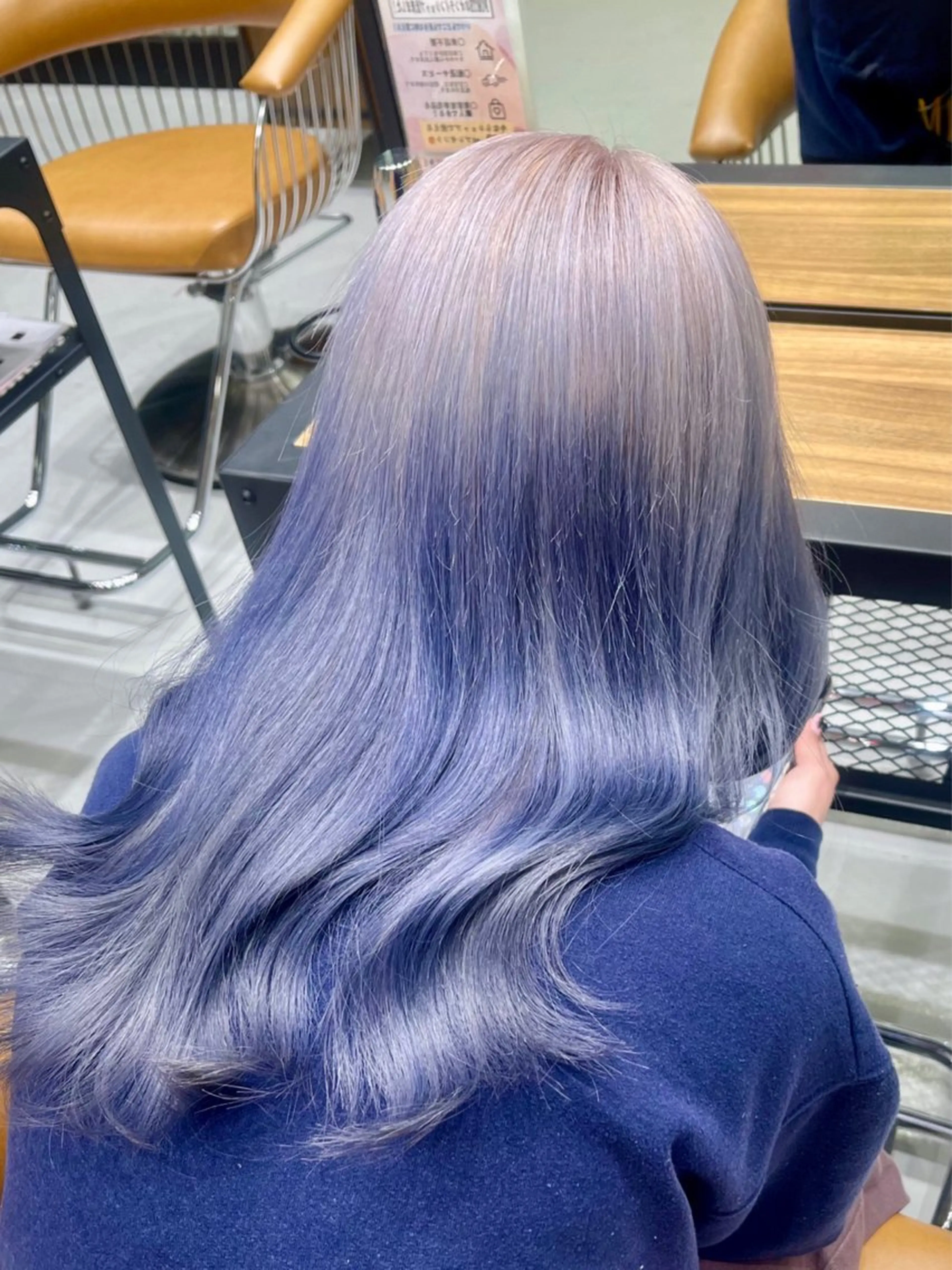 セミロング パープルカラー カット ヘアカラー トリートメント FORTE MiLA 新居尚志のヘアスタイル