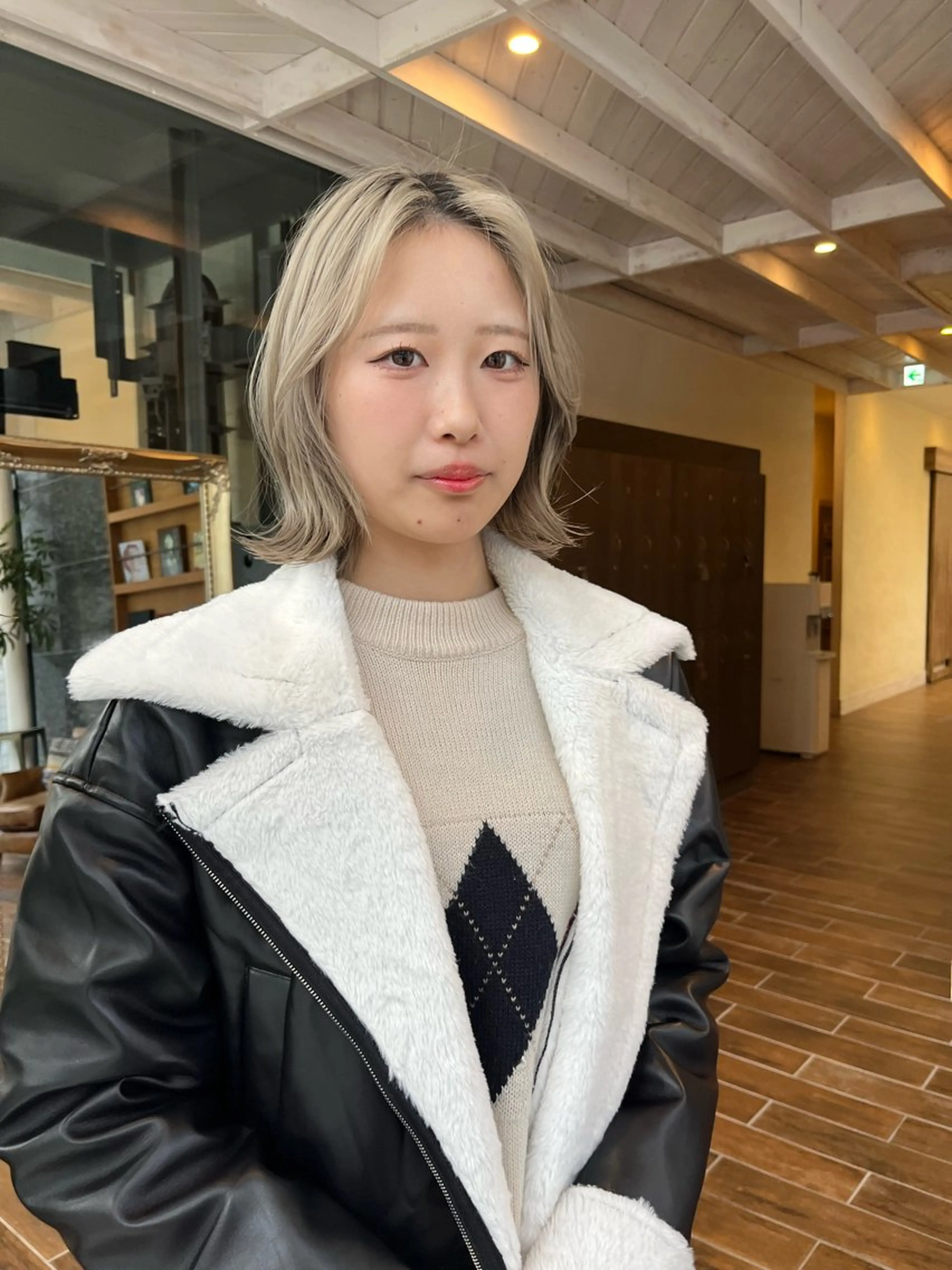 ミディアム そね こまちのヘアスタイル