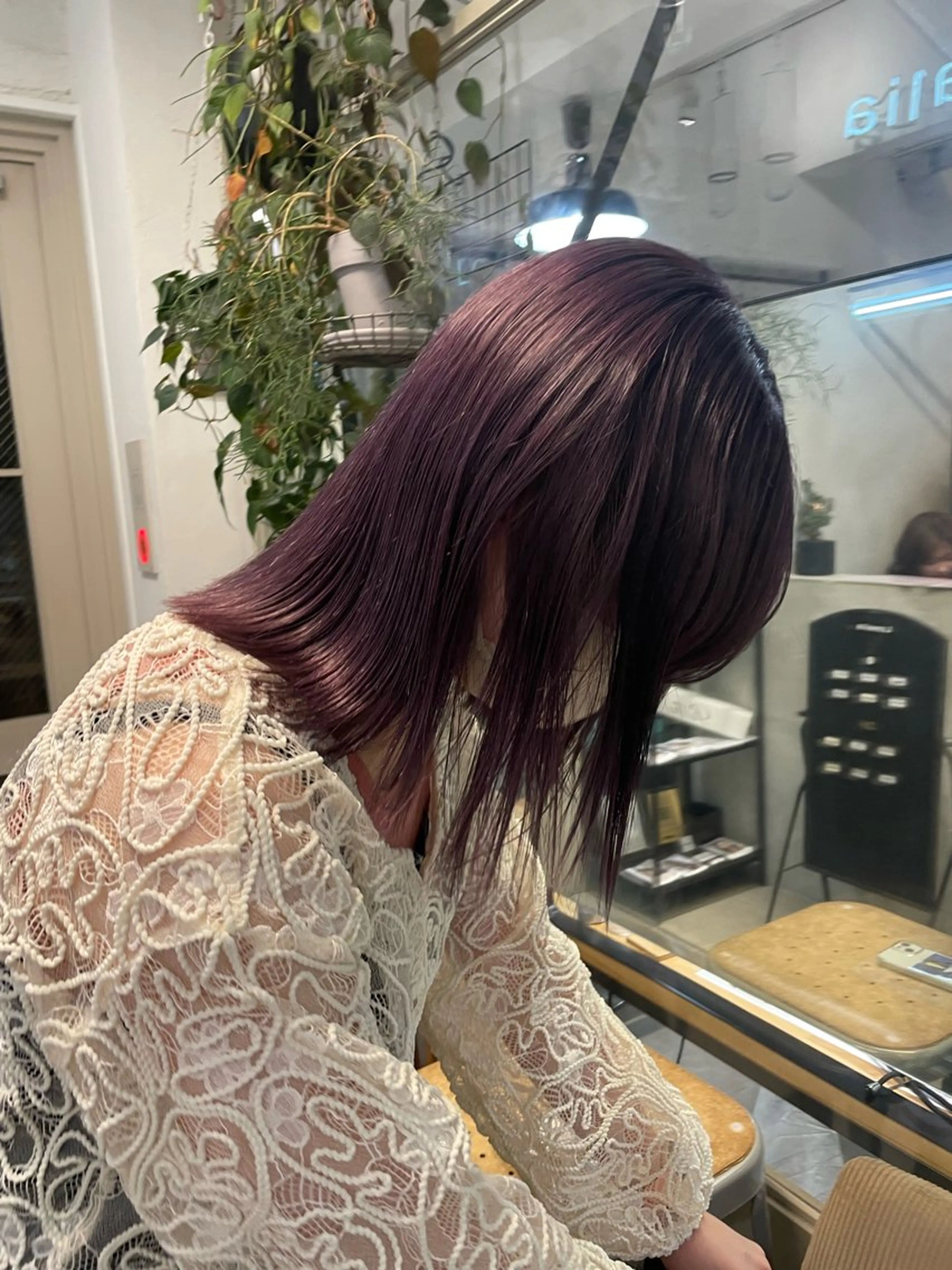 ミディアム カラー カット ヘアカラー トリートメント ミルクティー× グレージュMOMOのヘアスタイル