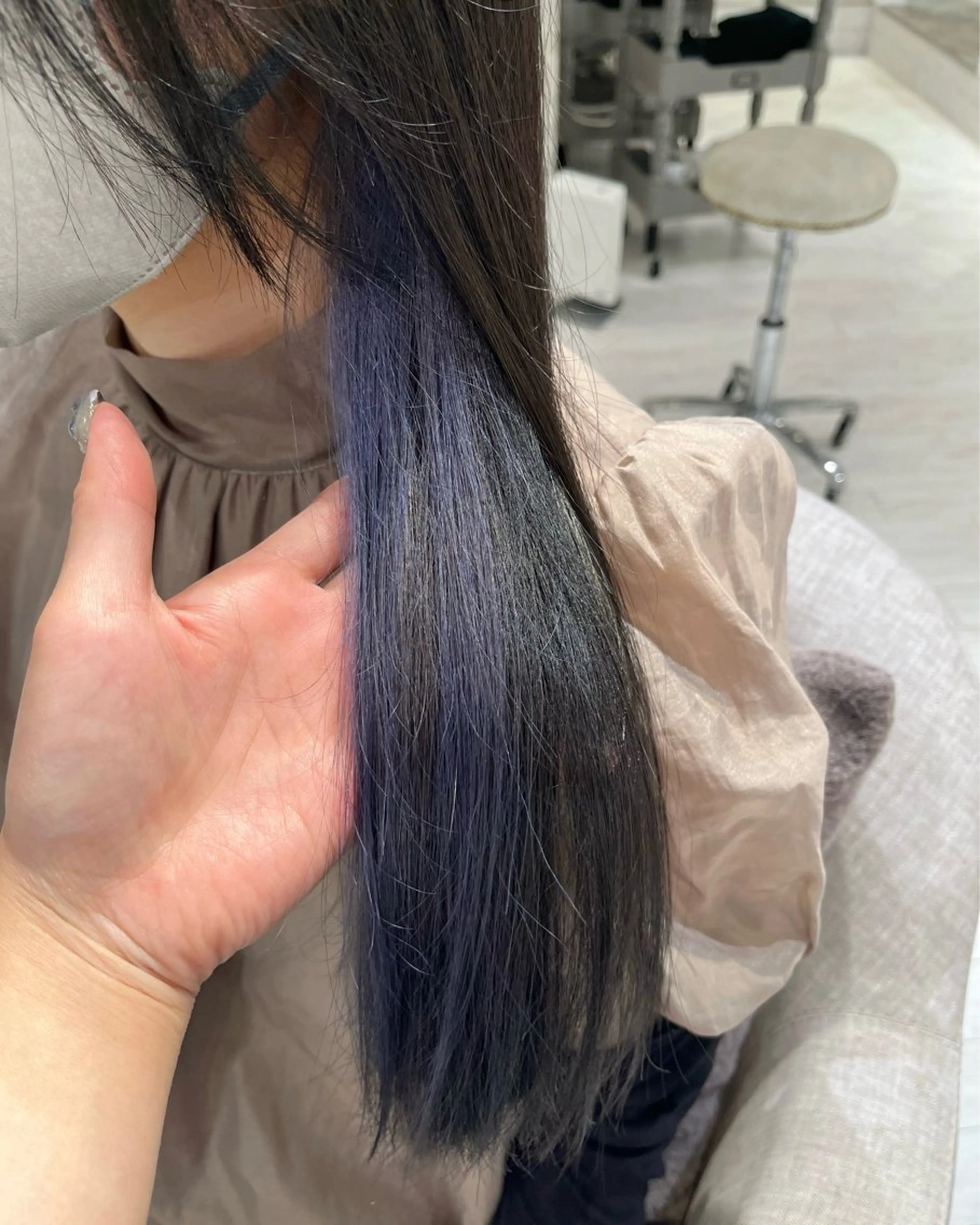 セミロング カット ヘアカラー 村上 茉莉花のヘアスタイル