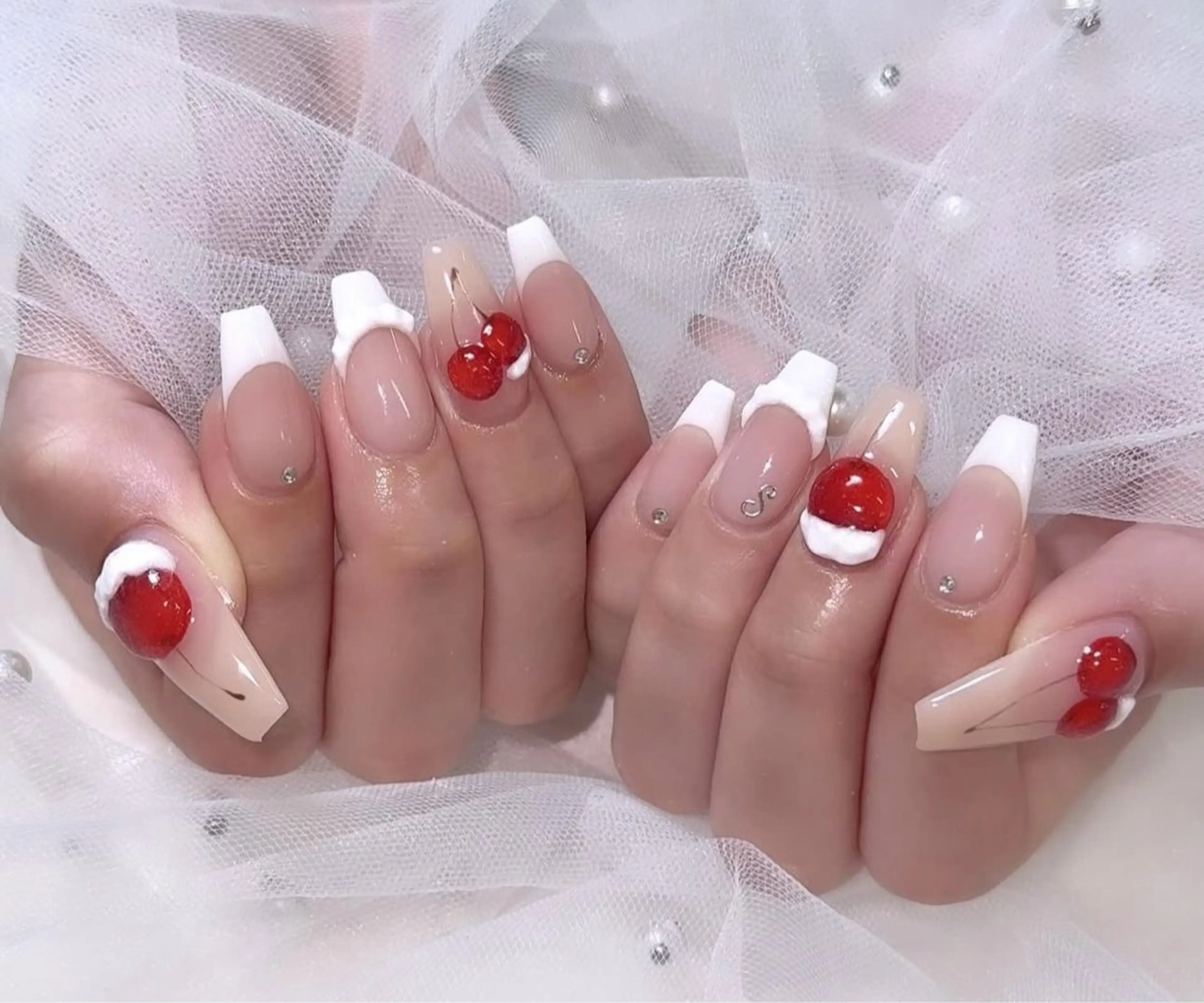 ネイル アートネイル フレンチネイル ジェルネイル ニュアンスネイル オフィスネイル ハンドネイル Nie Nail Shinokuboのネイルデザイン