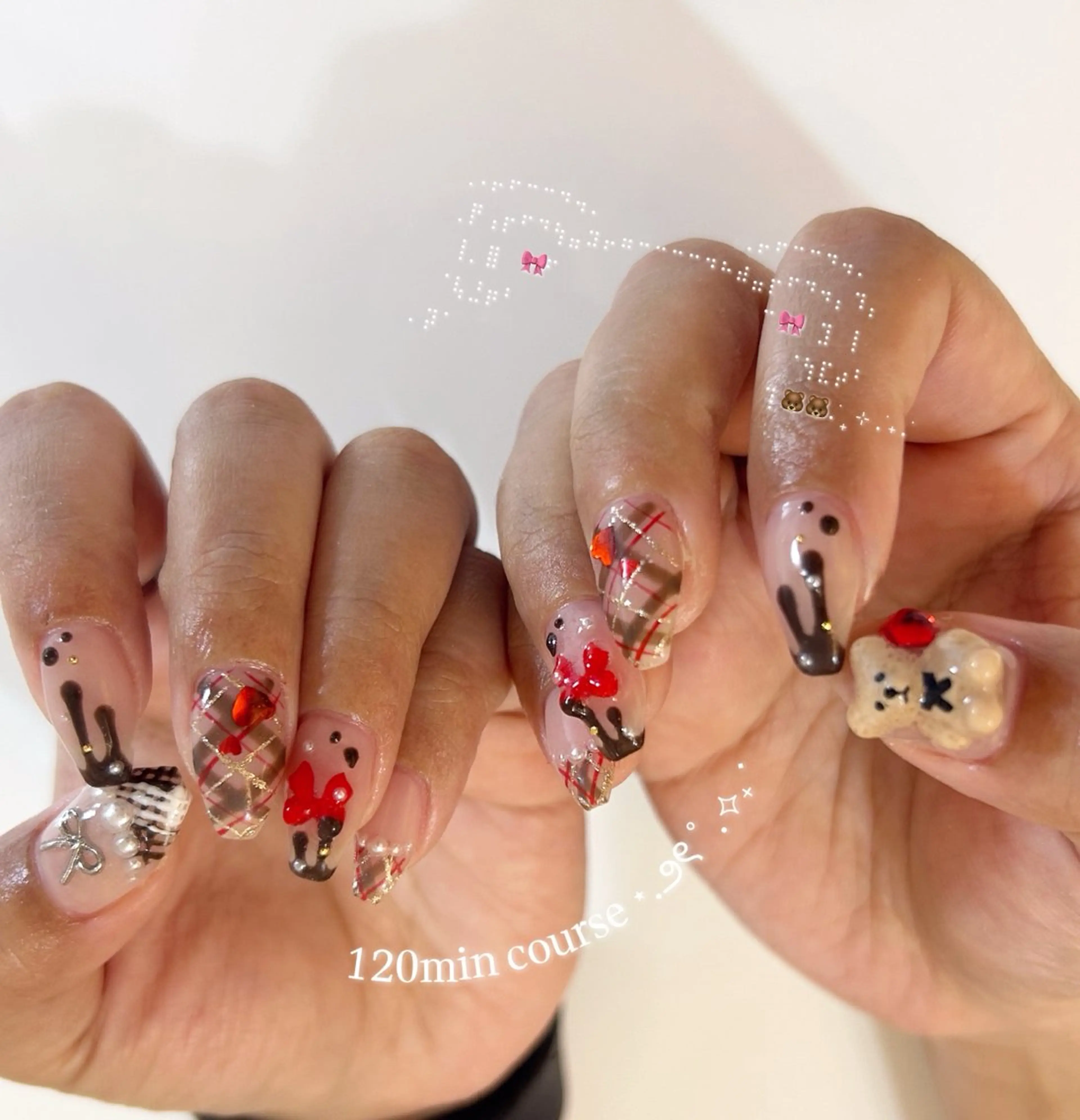 ネイル ハンドネイル ViViA momokaのネイルデザイン