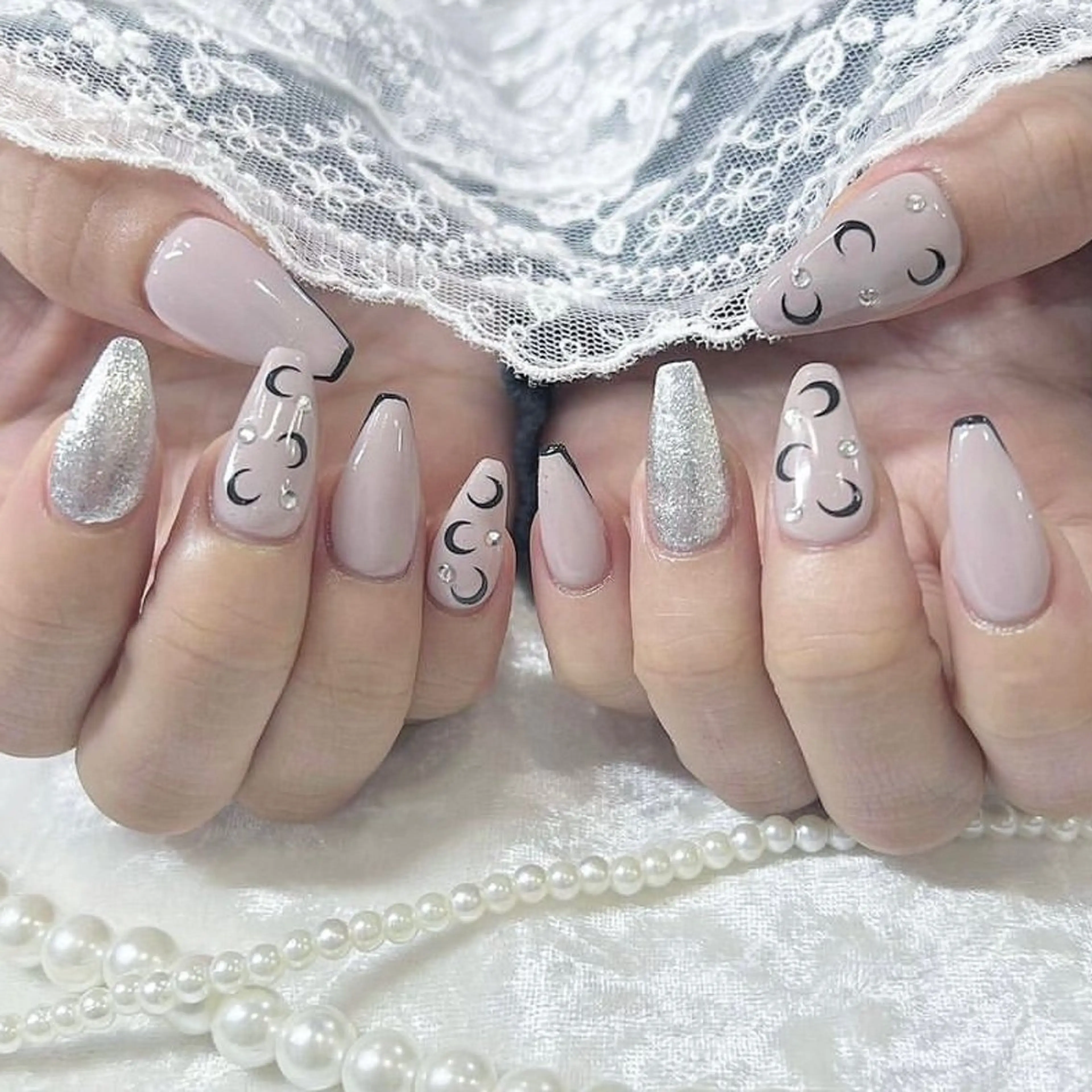 ネイル アートネイル 長さ出し フットネイル 韓国ネイル マグネットネイル ハンドネイル Kanako 💫のネイルデザイン