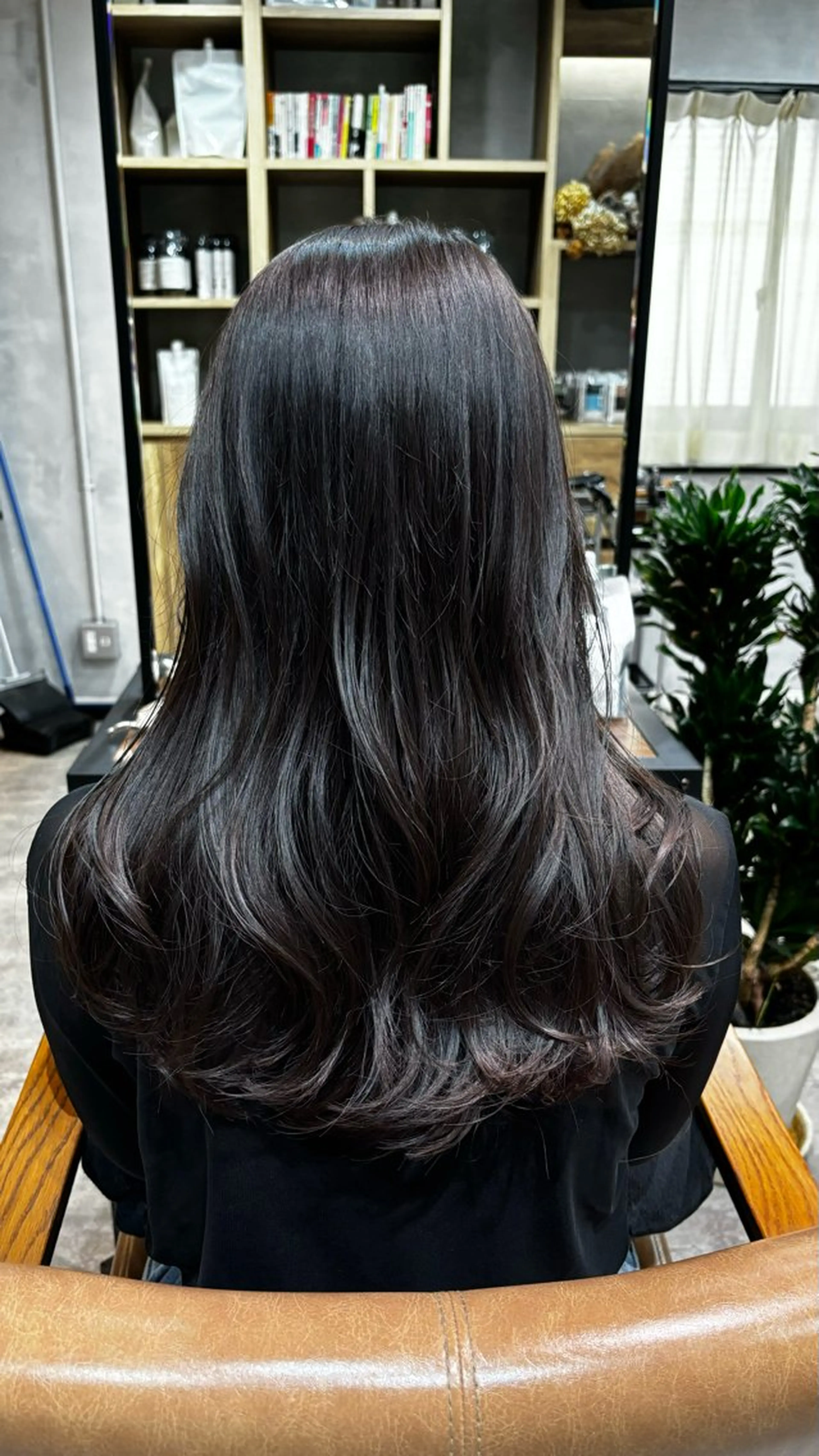 ロング レイヤーカット カット ヘアカラー ﾔﾏｼﾀ ﾘﾘのヘアスタイル