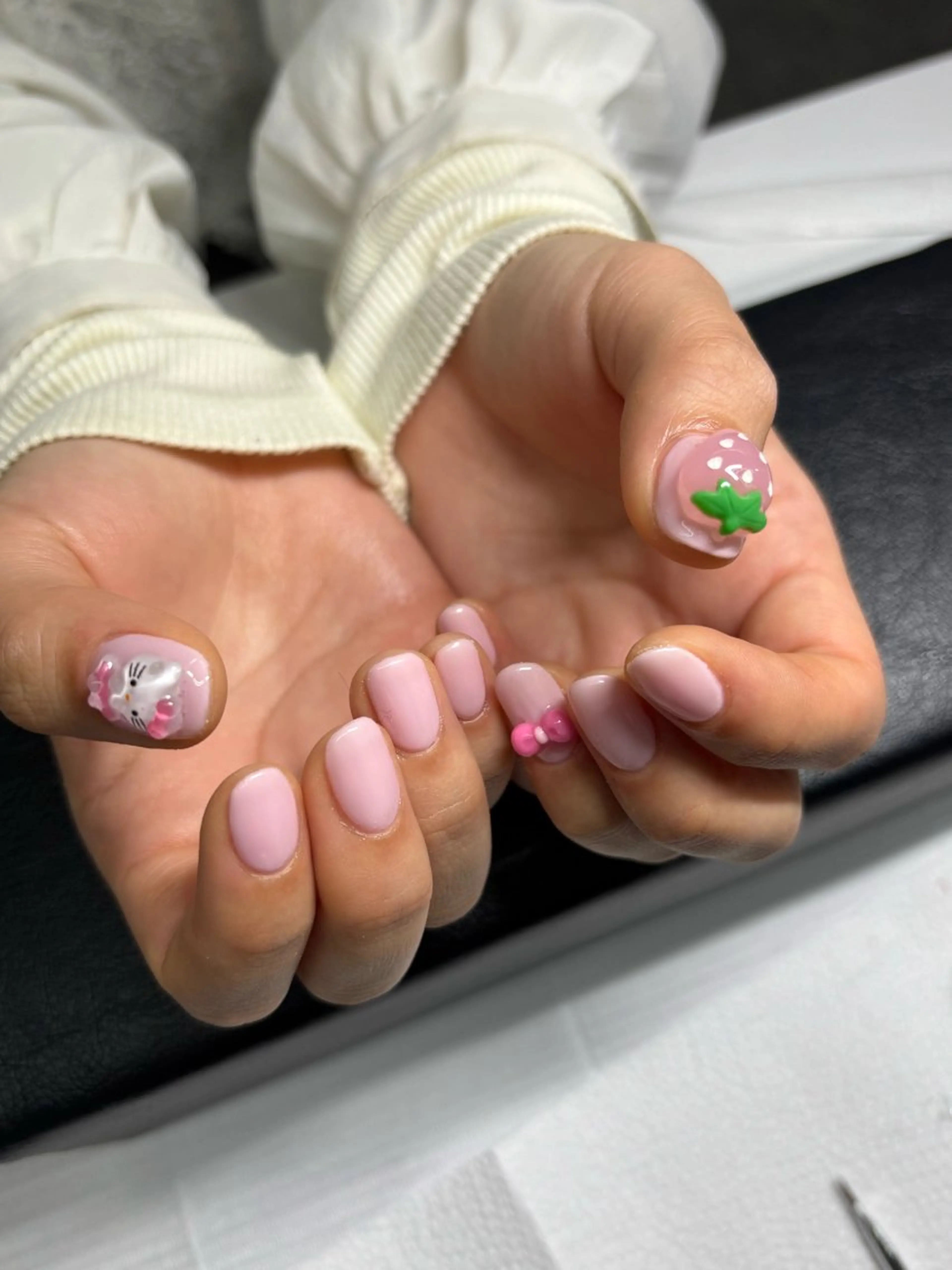 ネイル ワンカラーネイル ピンク シンプルネイル ꒰ঌheaven໒꒱ chieのネイルデザイン