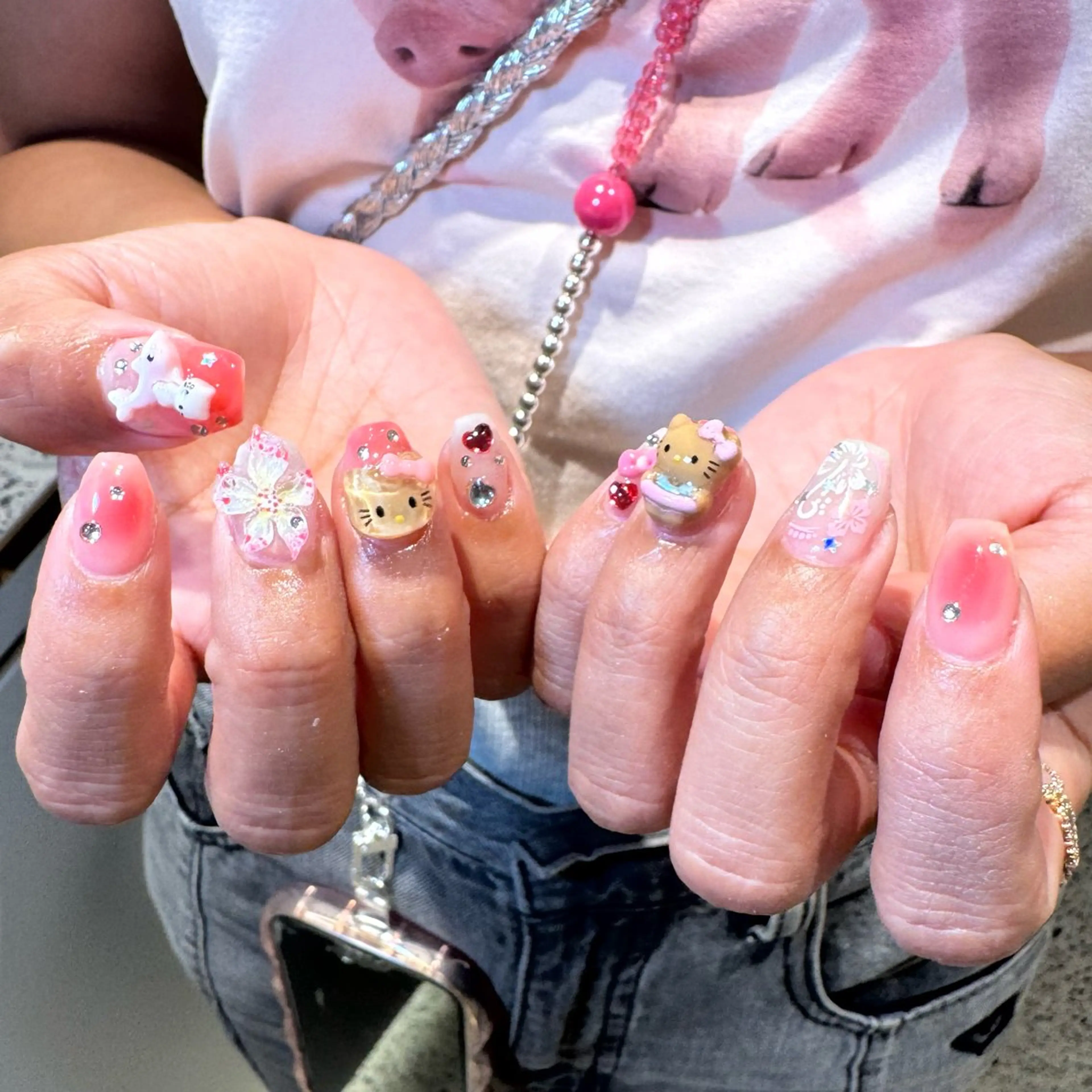 ネイル チークネイル ハンドネイル RIEKO🍒 ワンホン♡推しネイルのネイルデザイン