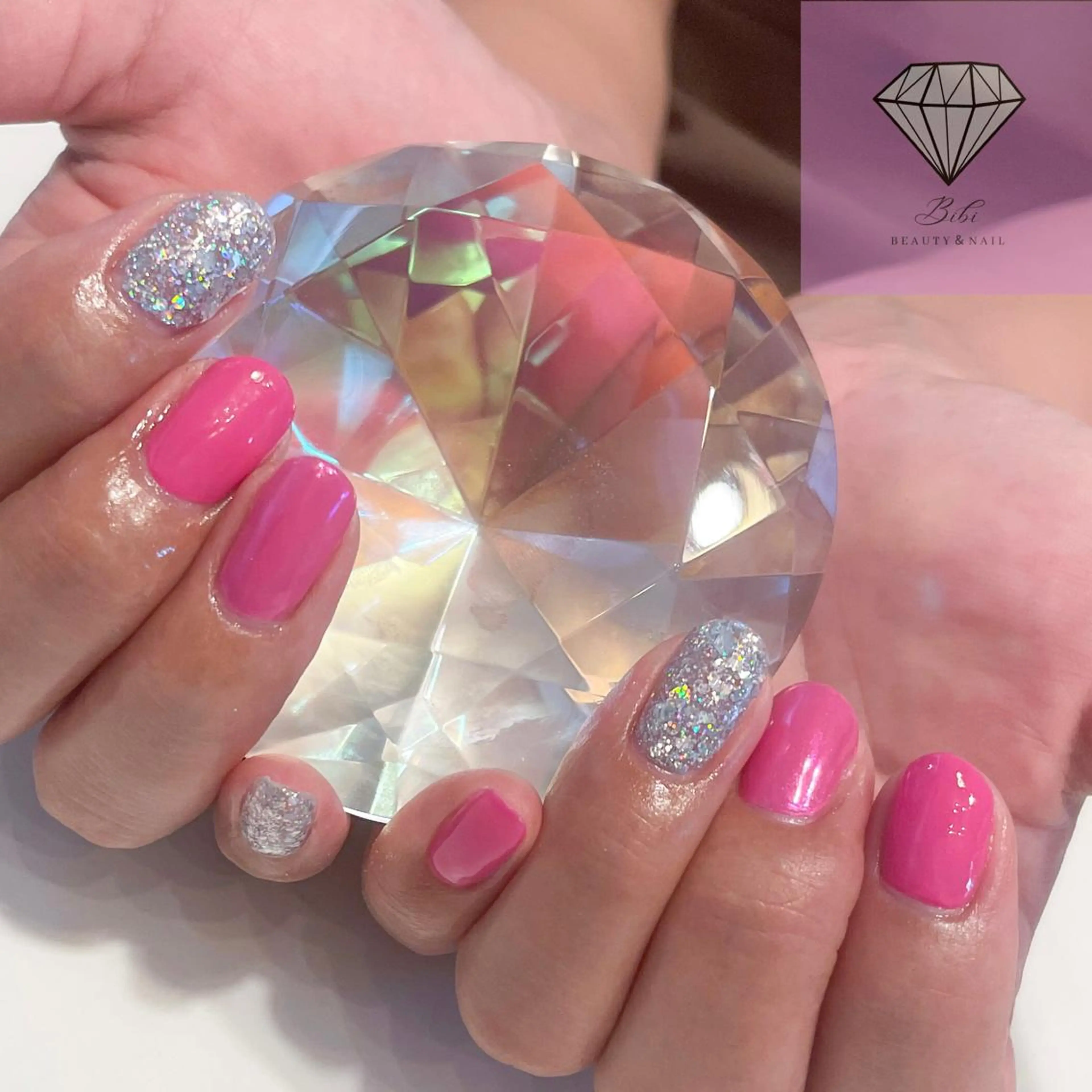 ネイル ラメ(グリッター) ミラーネイル ワンカラーネイル ピンク シルバー ハンドネイル ネイルサロン💎 Bibiのネイルデザイン