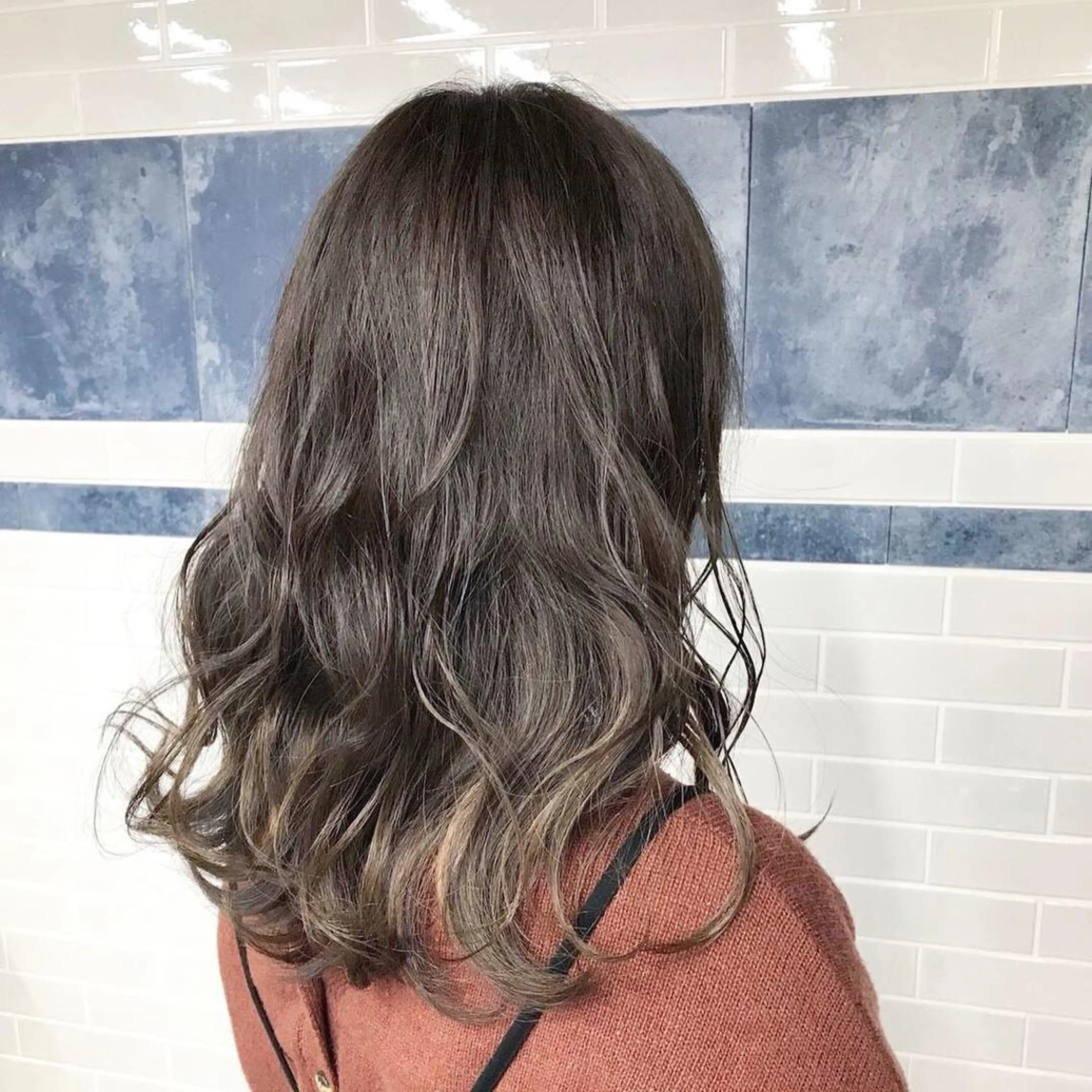 セミロング カラー アディクシーカラー ハイライトカラー ハイライト カット ヘアカラー トリートメント ❤️Ruminate 日暮里店❤️のヘアスタイル