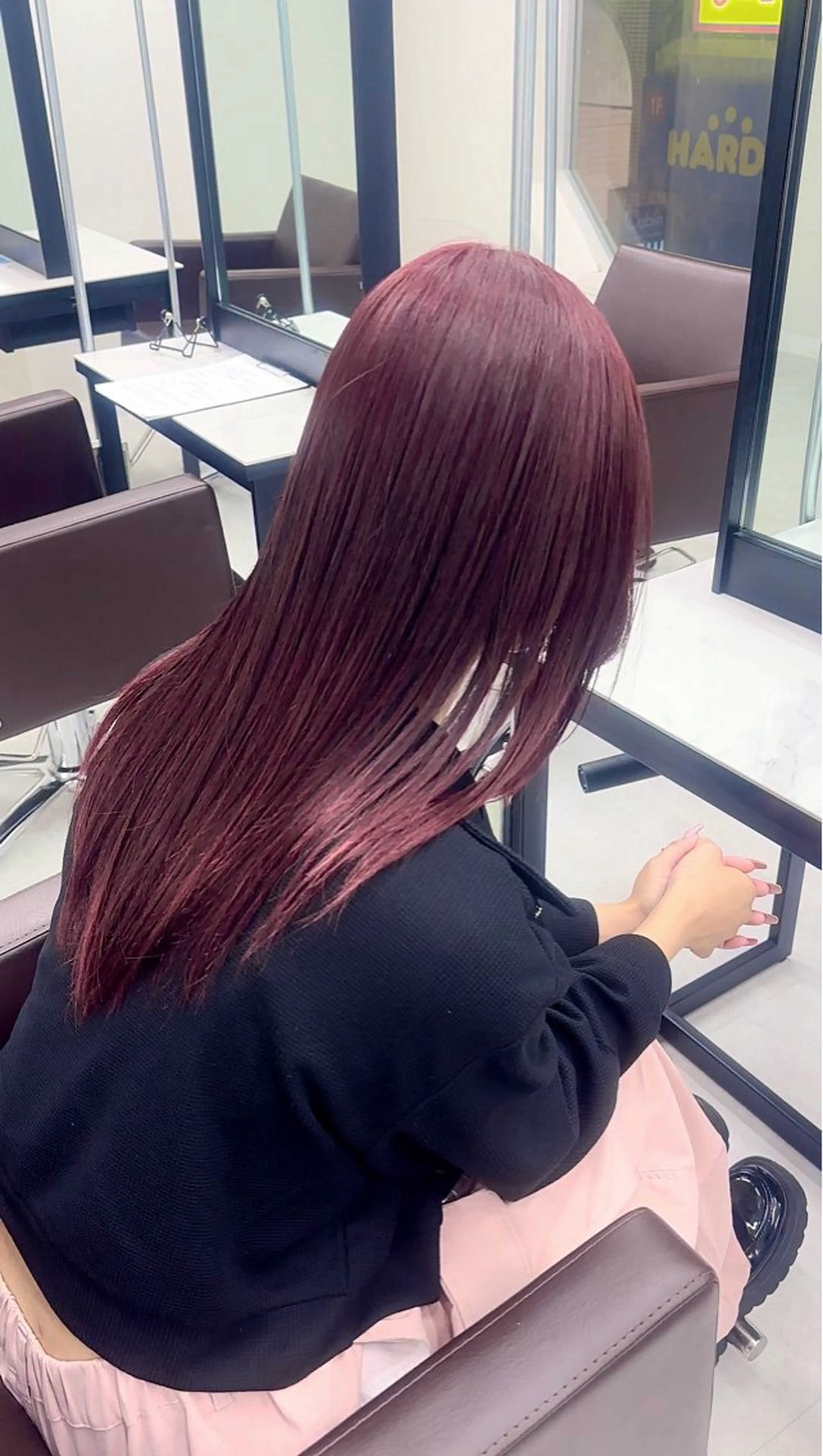 ロング カラー ニュアンス/フェザー /ウルフ/伶馬のヘアスタイル