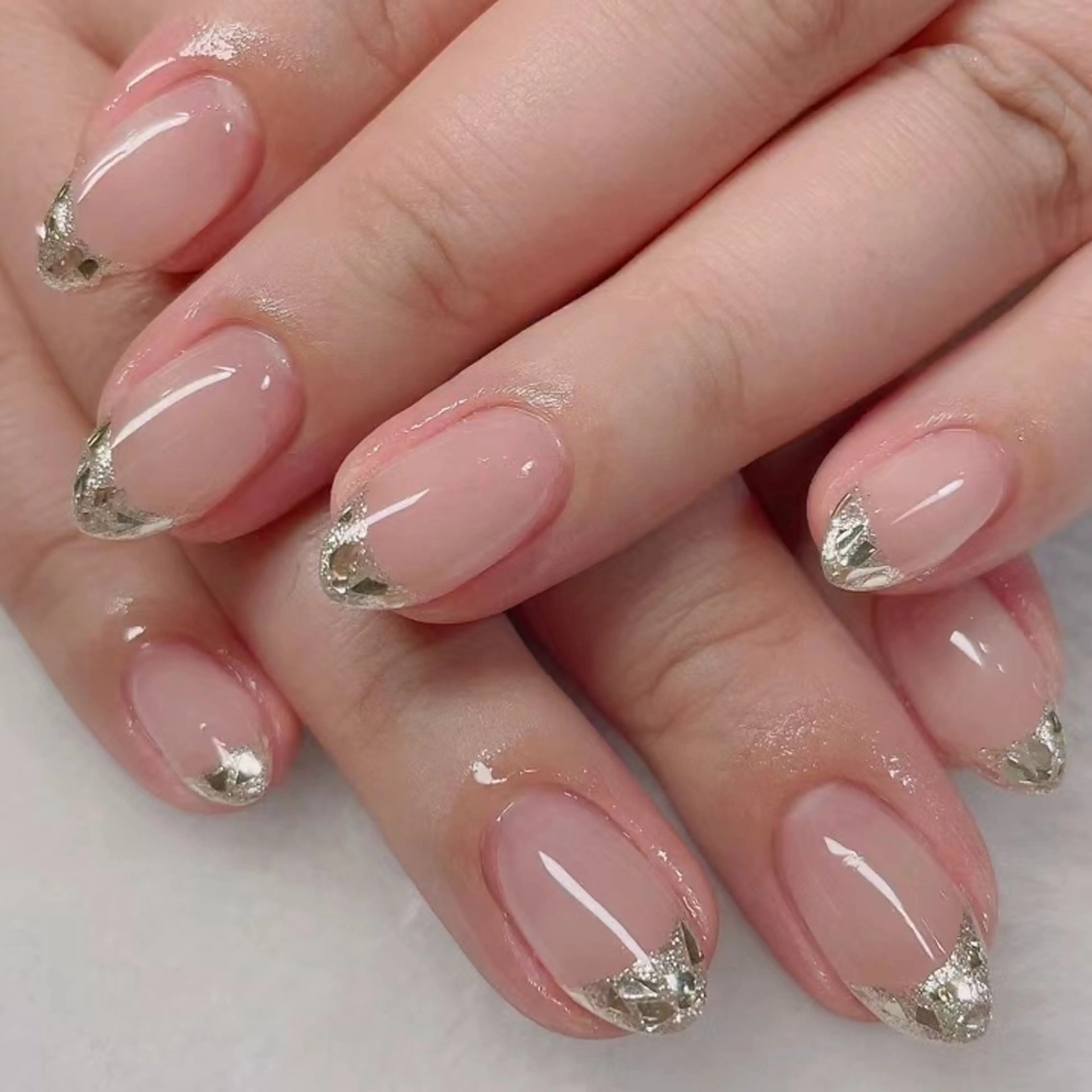 ネイル フレンチネイル ガラスフレンチ ネイリストゆか💅 長さだし、深爪矯正のネイルデザイン