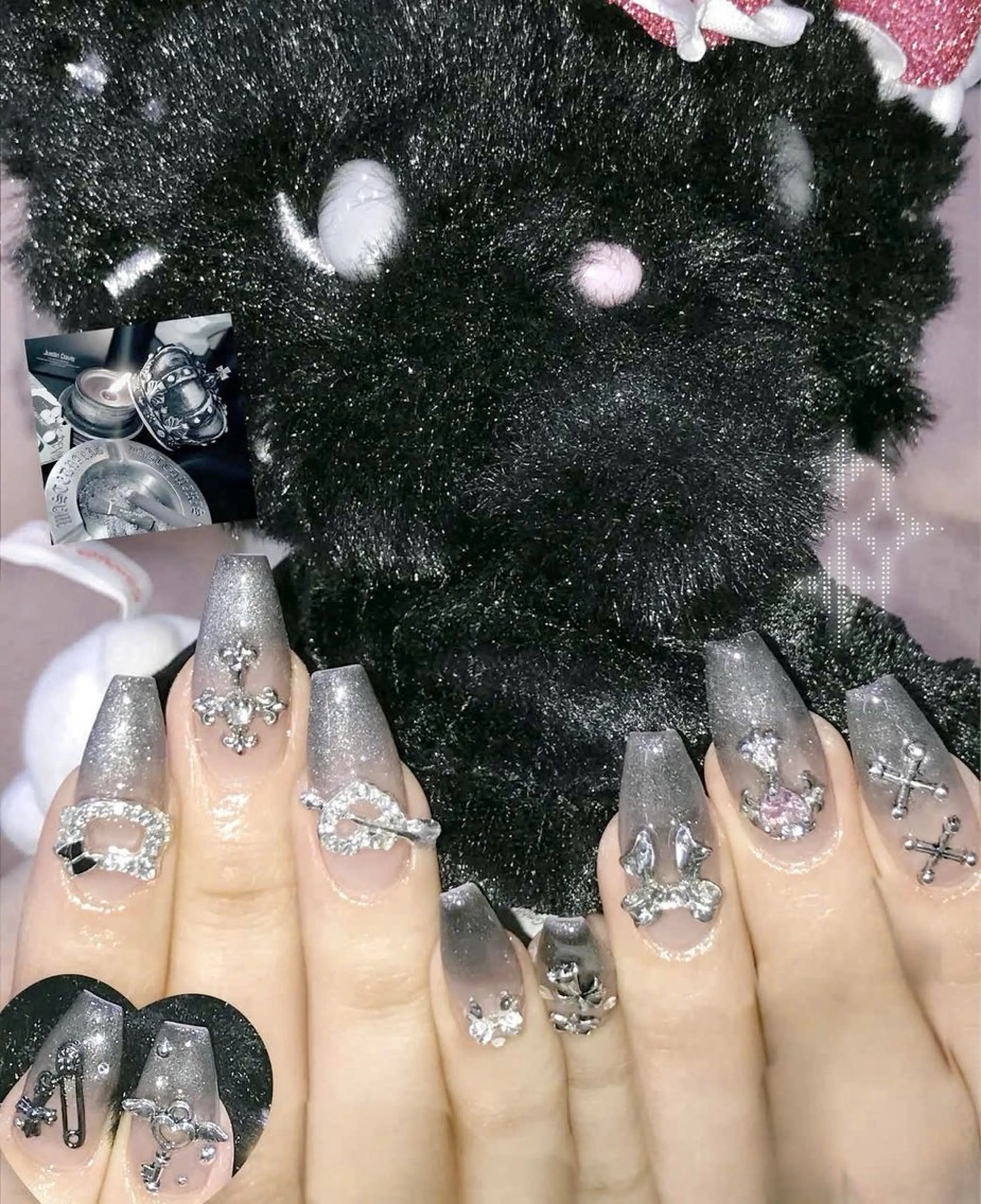 ネイル フレンチネイル キラキラネイル マグネットネイル ミラーネイル ニュアンスネイル ハンドネイル Lyn Nailのネイルデザイン