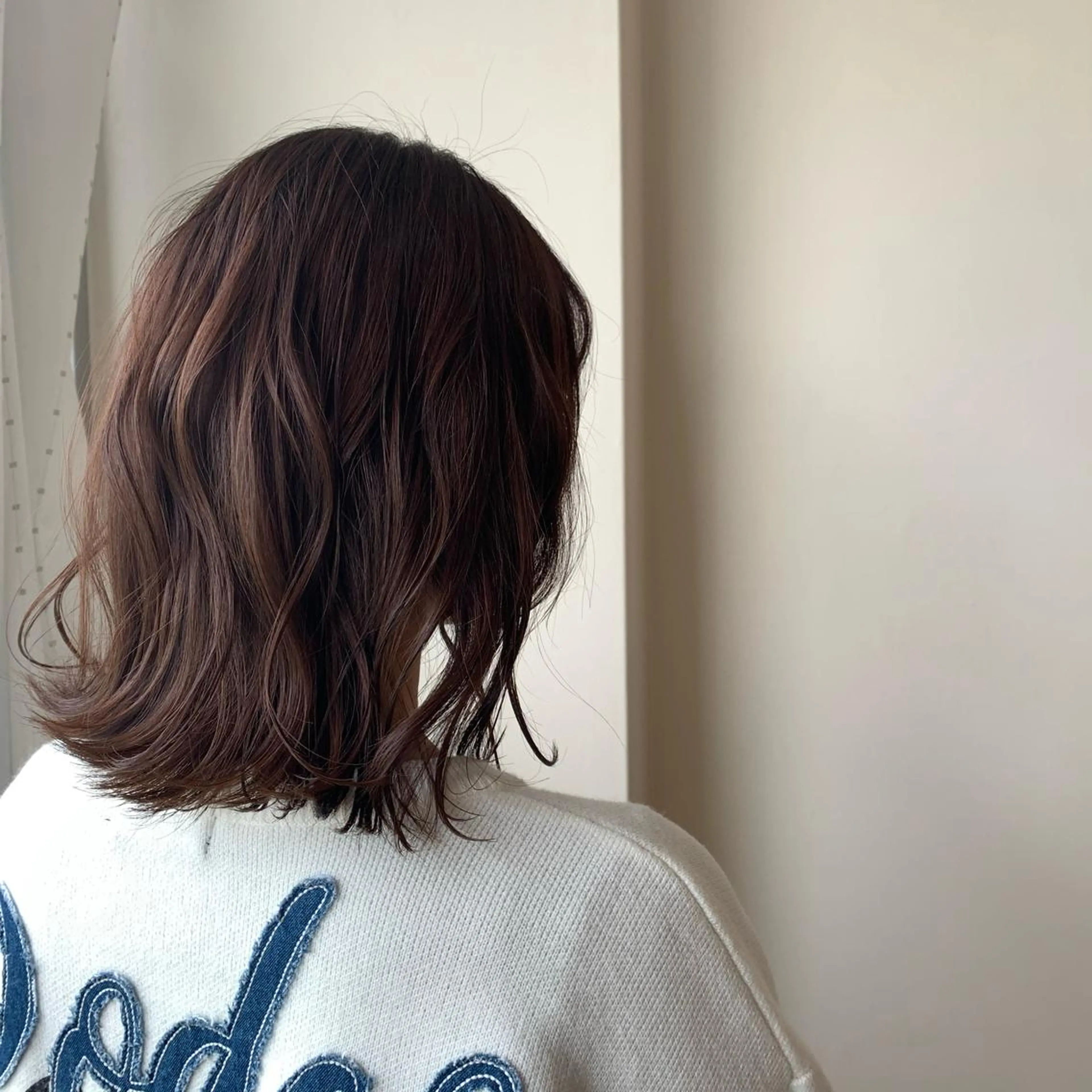 ミディアム カラー ボブウルフ／ボブ Satsuki【名駅のヘアスタイル