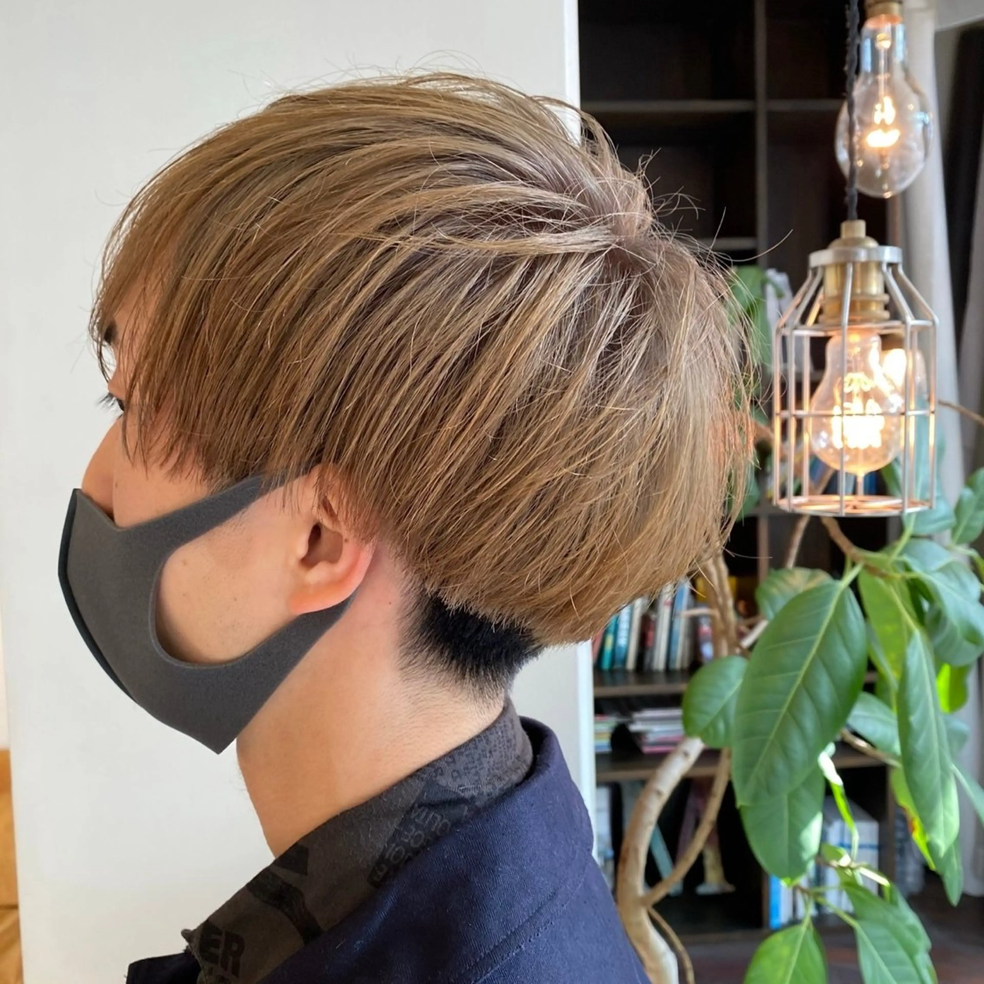 ショート メンズ デザインカット 加藤園のヘアスタイル