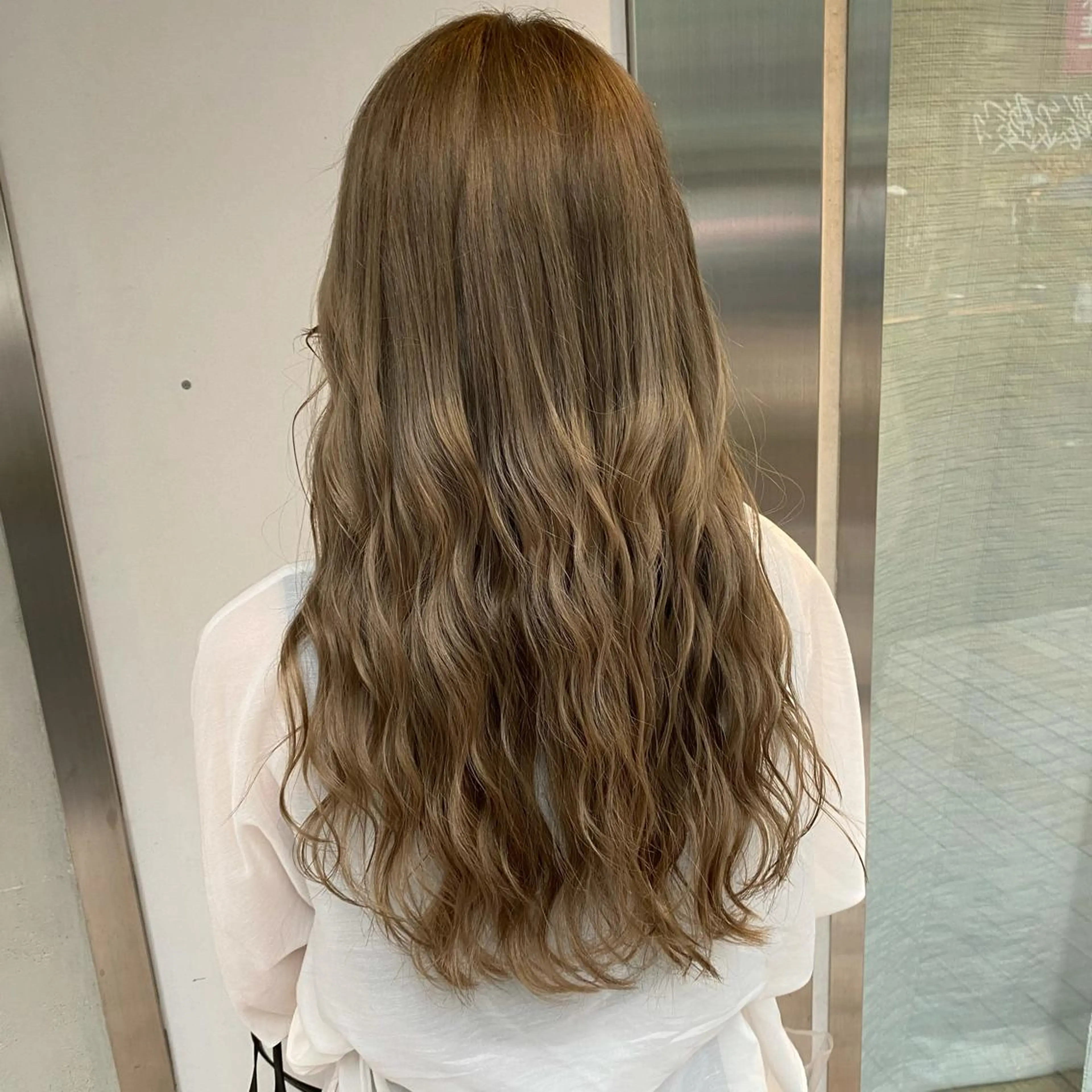 セミロング カラー ヘアアレンジ 🤎大人かわいい🤎 韓国レイヤー🤎力丸のヘアスタイル