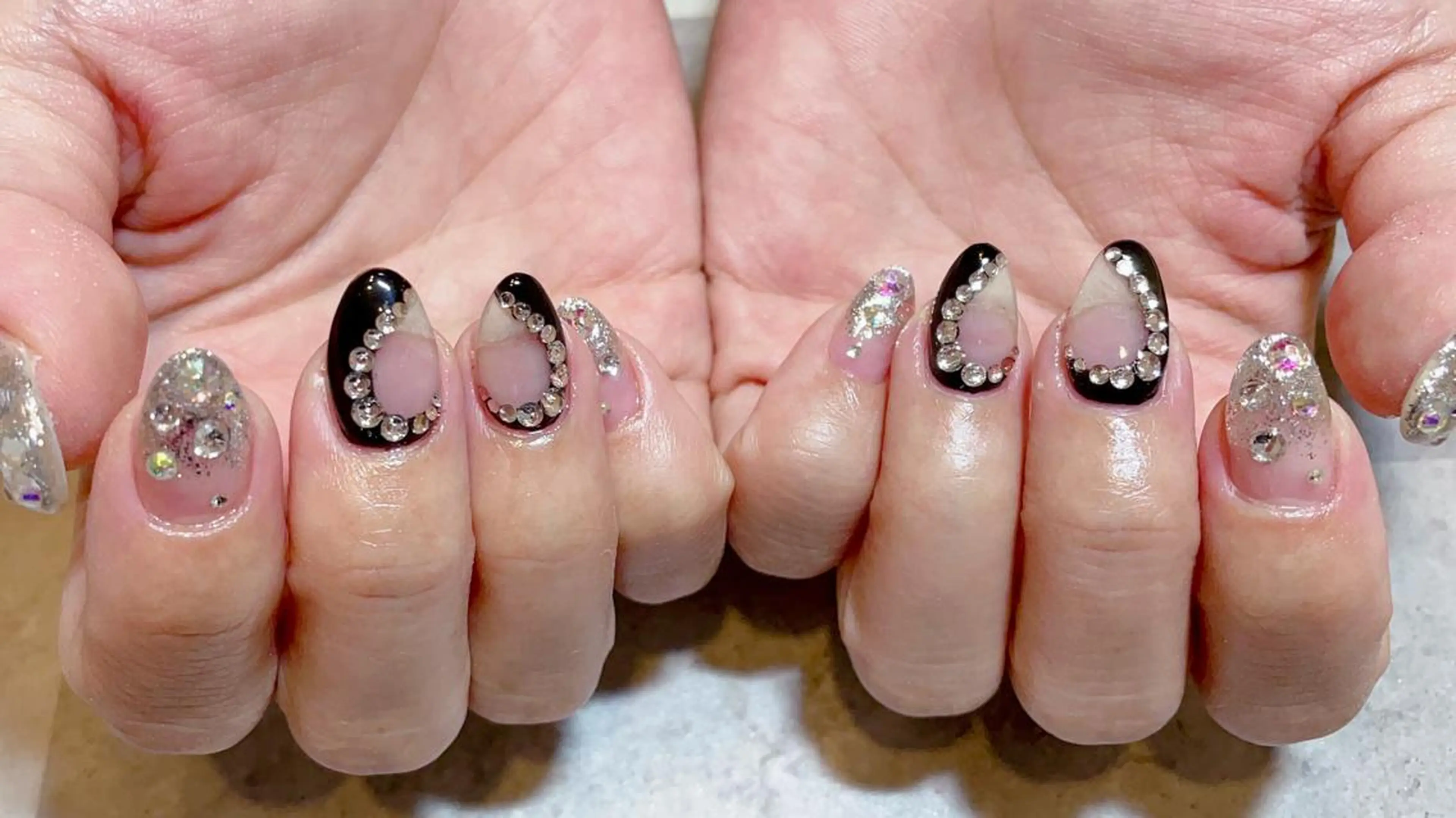 ネイル フットネイル ジェルネイル マットネイル ミラーネイル ニュアンスネイル ハンドネイル nail salon ラピスラズリのネイルデザイン