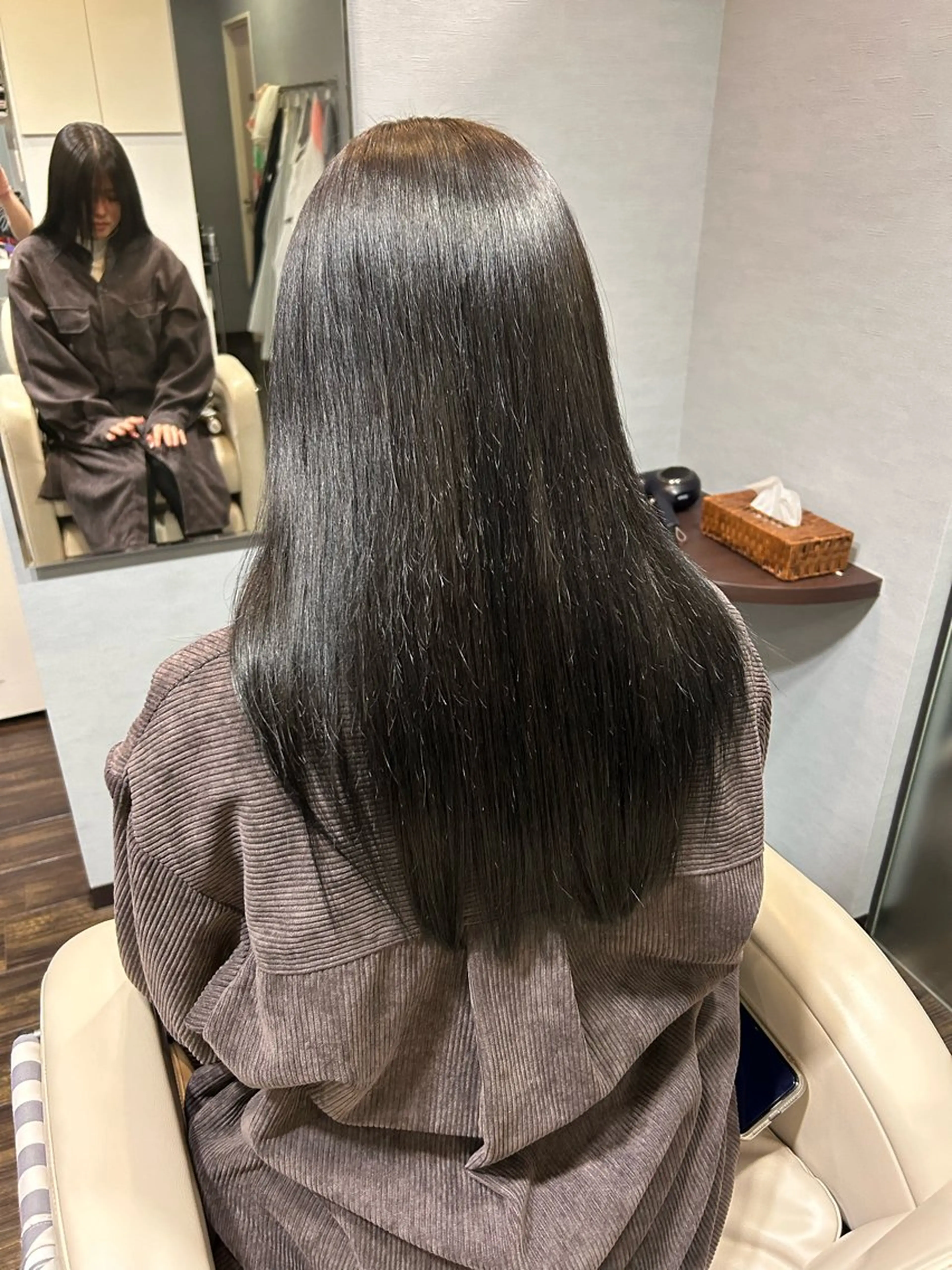 【女性限定】ケアヘアカラー＋シャンプーブローの写真