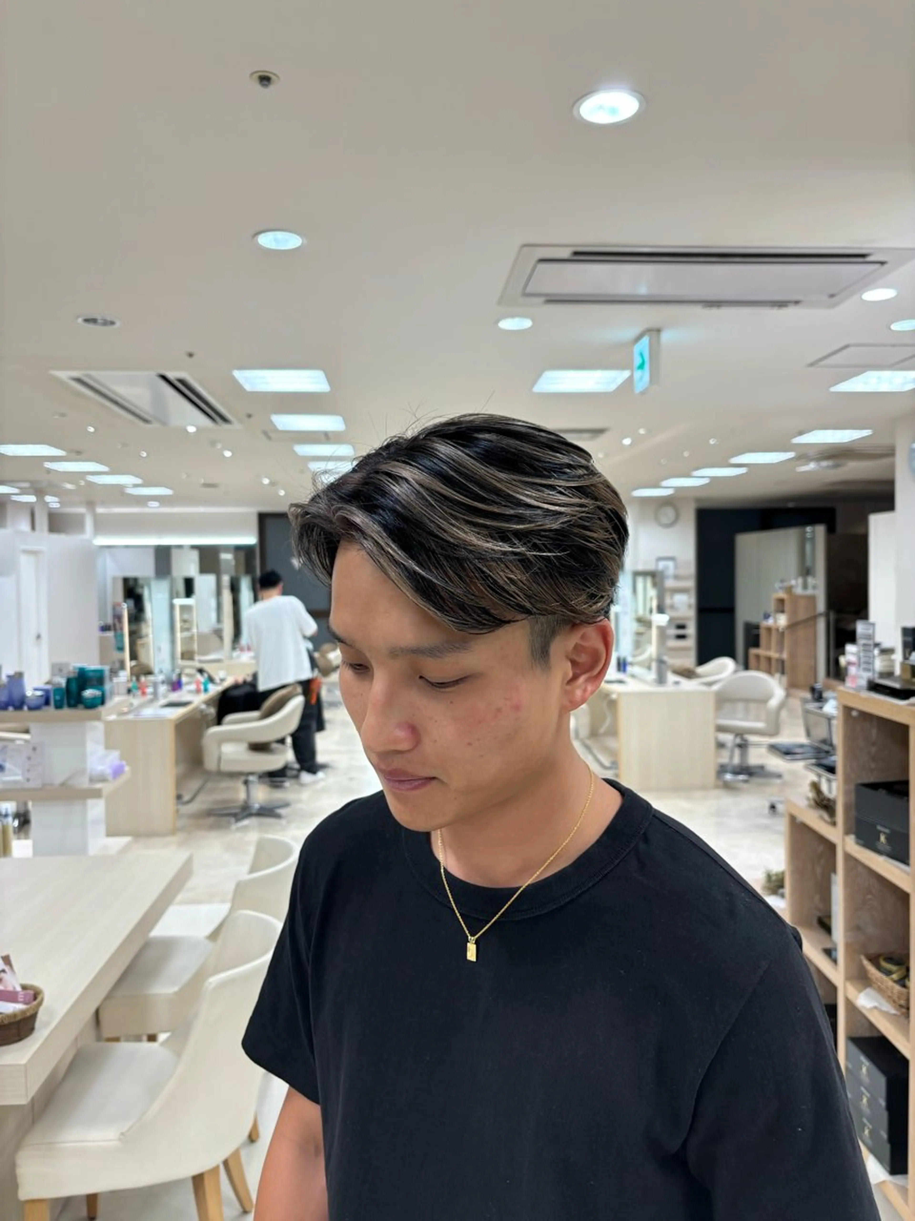 ショート カラー メンズ カット ヘアカラー トリートメント 湘南/メンズパーマ/ 支持率No.1ユチカのヘアスタイル