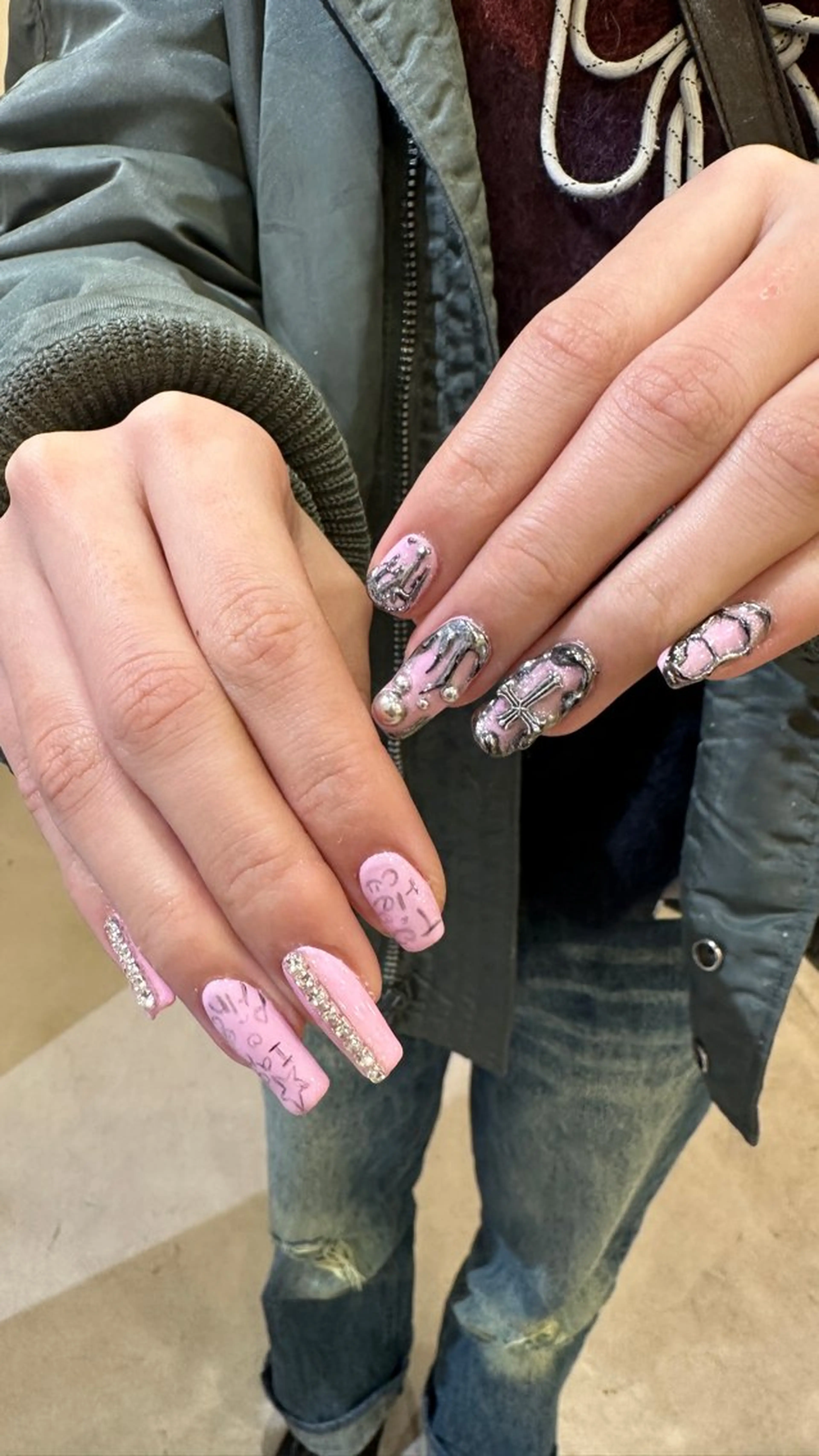 ネイル ハンドネイル 👽個性派ネイル🎀 komachiのネイルデザイン