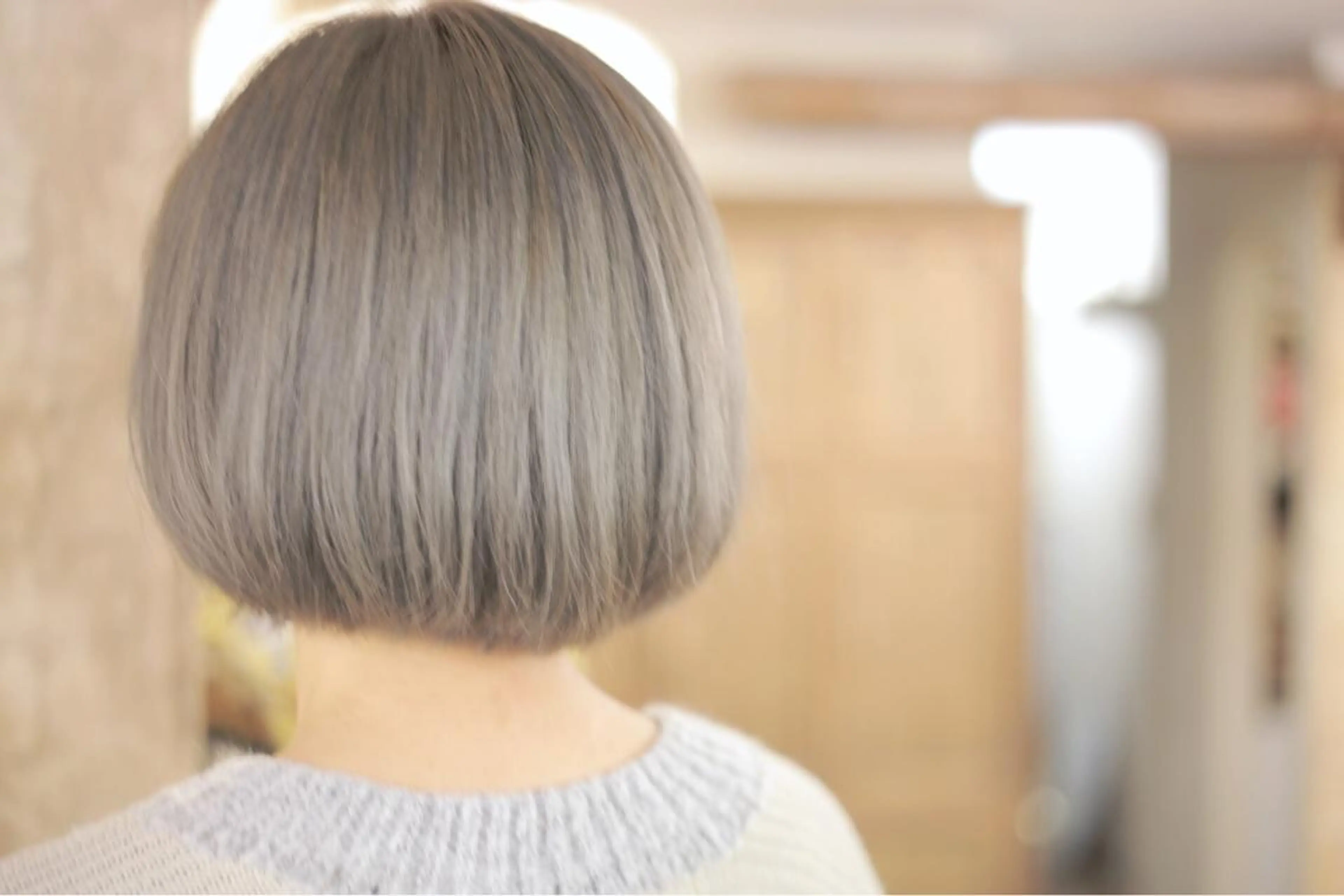 ショート カラー ブリーチ ヘアカラー nico 。のヘアスタイル