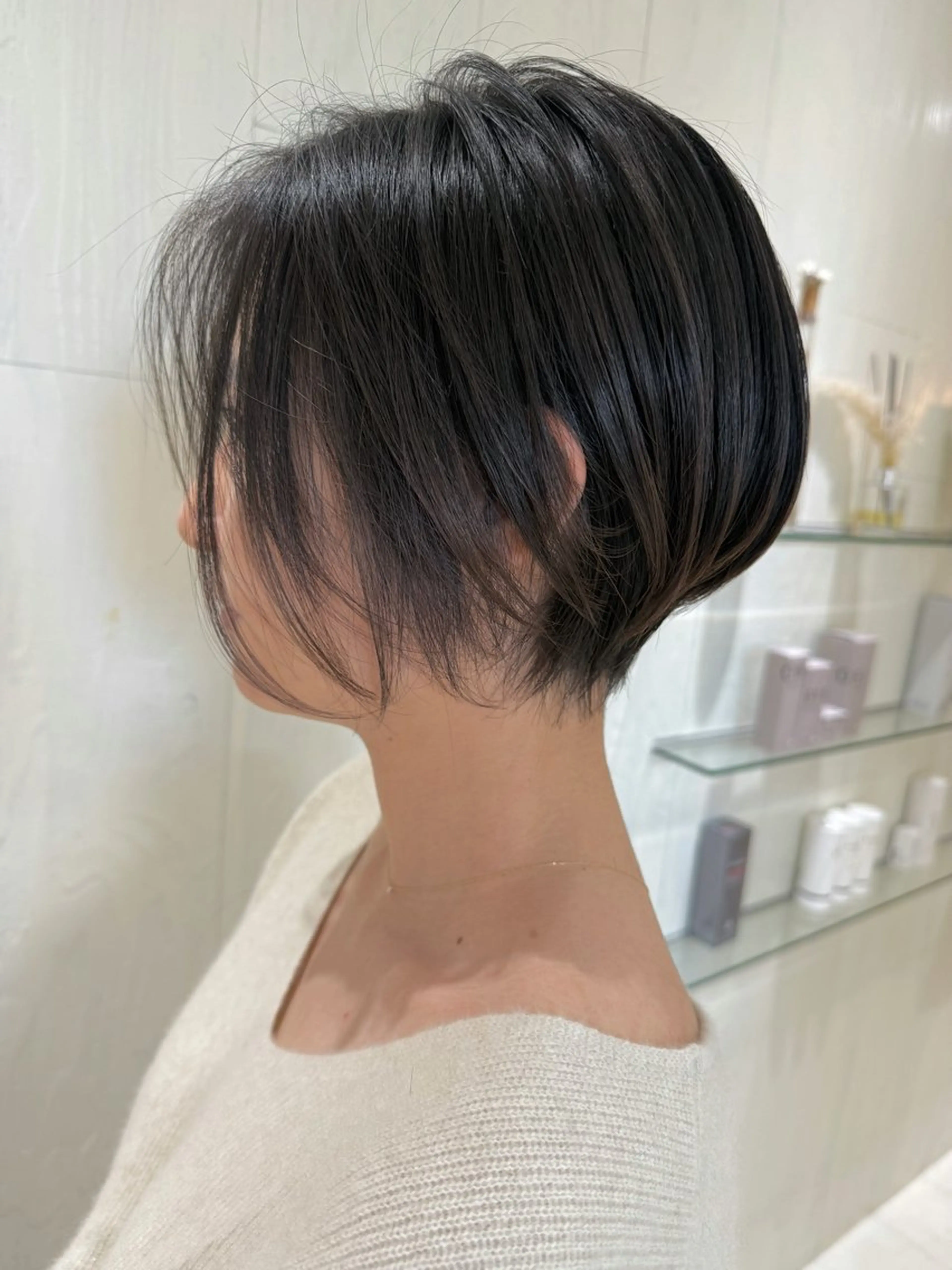 ショート カラー アッシュ 外国人風カラー レイヤーカット ショートヘア カット ヘアカラー トリートメント 河合秀明/ショート /ボブ/レイヤーのヘアスタイル