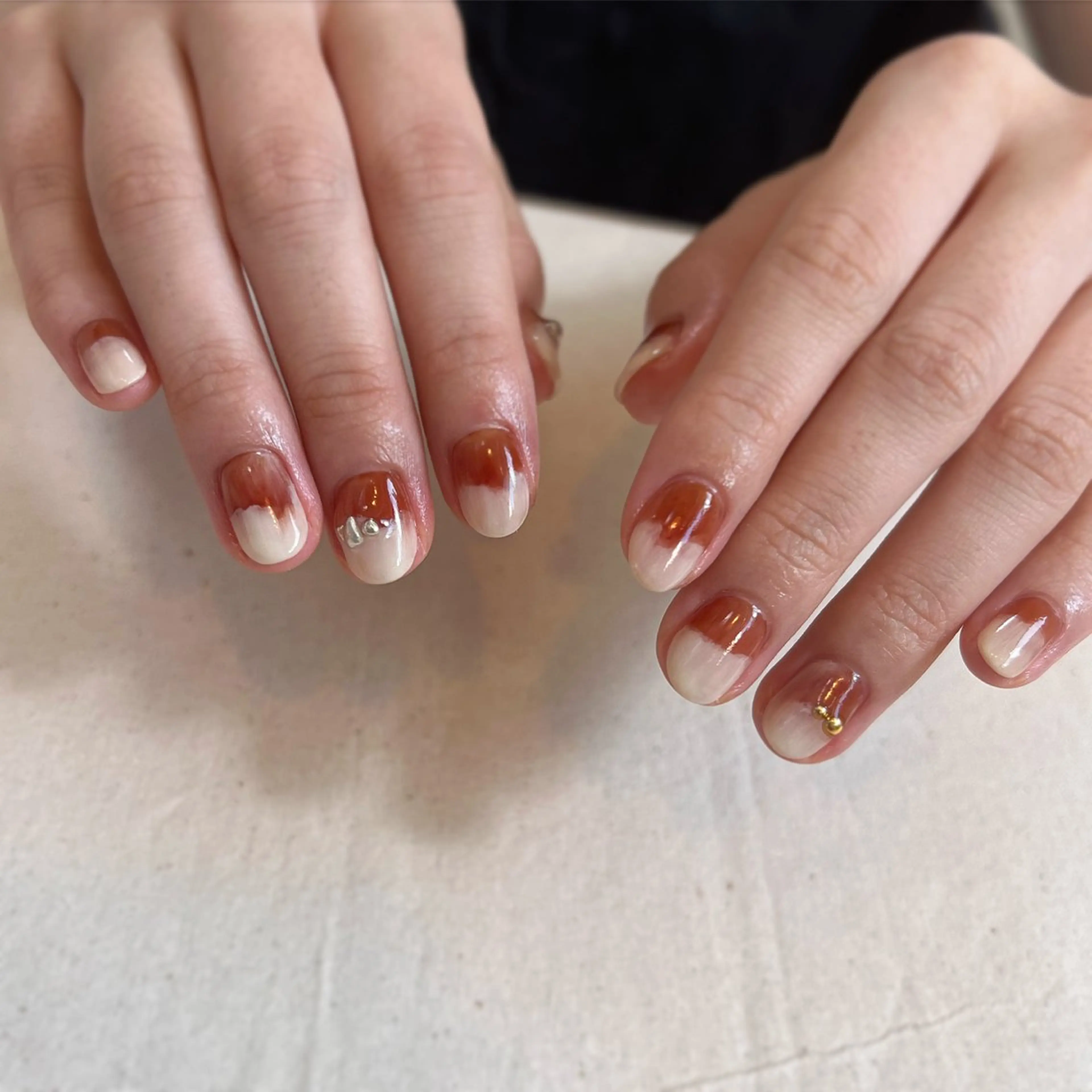 ネイル ブラウン ゴールド ニュアンスネイル オレンジ シルバー pointillé .ayaのネイルデザイン