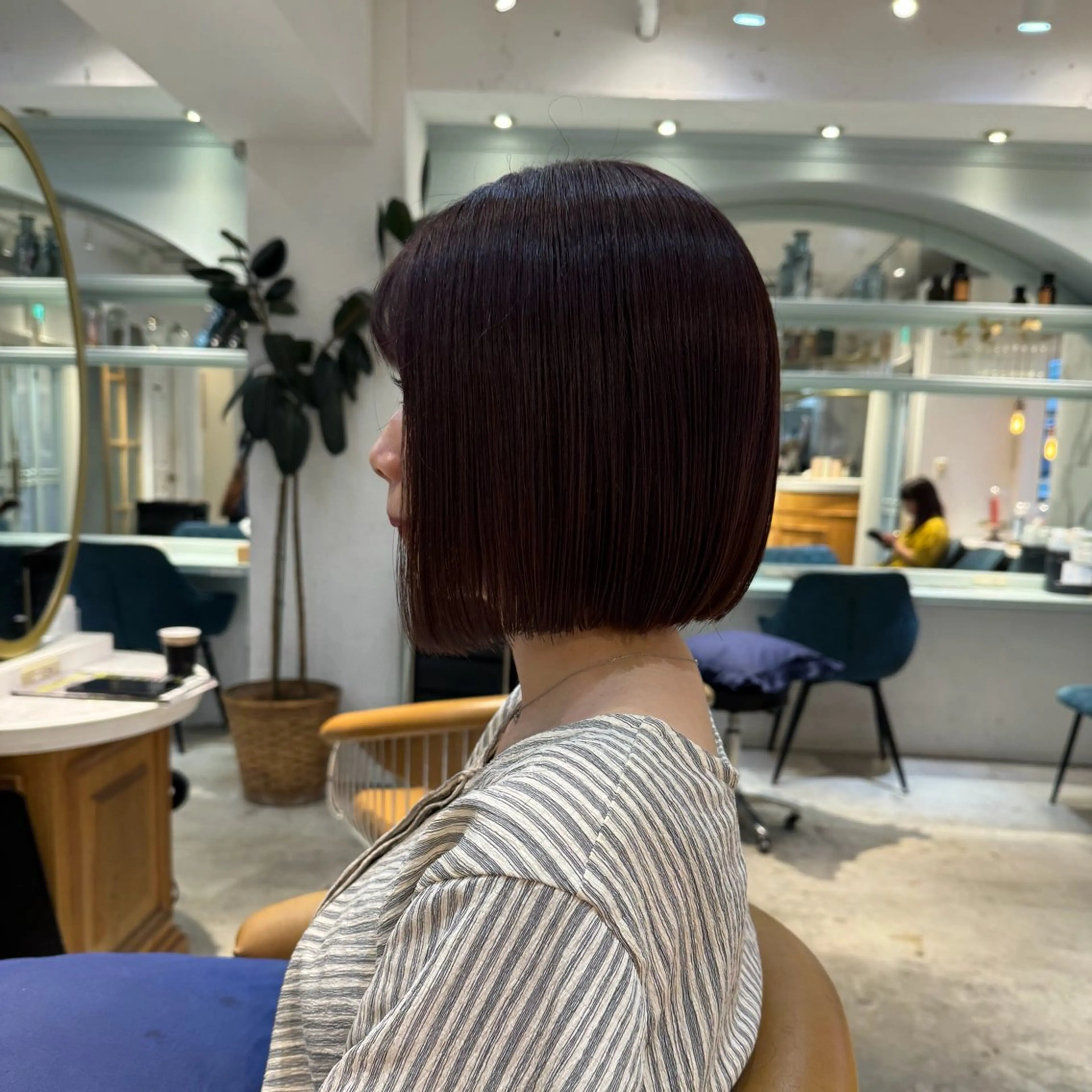 ミディアム ボブ 髪質改善 縮毛矯正 カット ヘアカラー トリートメント ヘアセット 髪質改善/ボブ /韓国/erikoのヘアスタイル