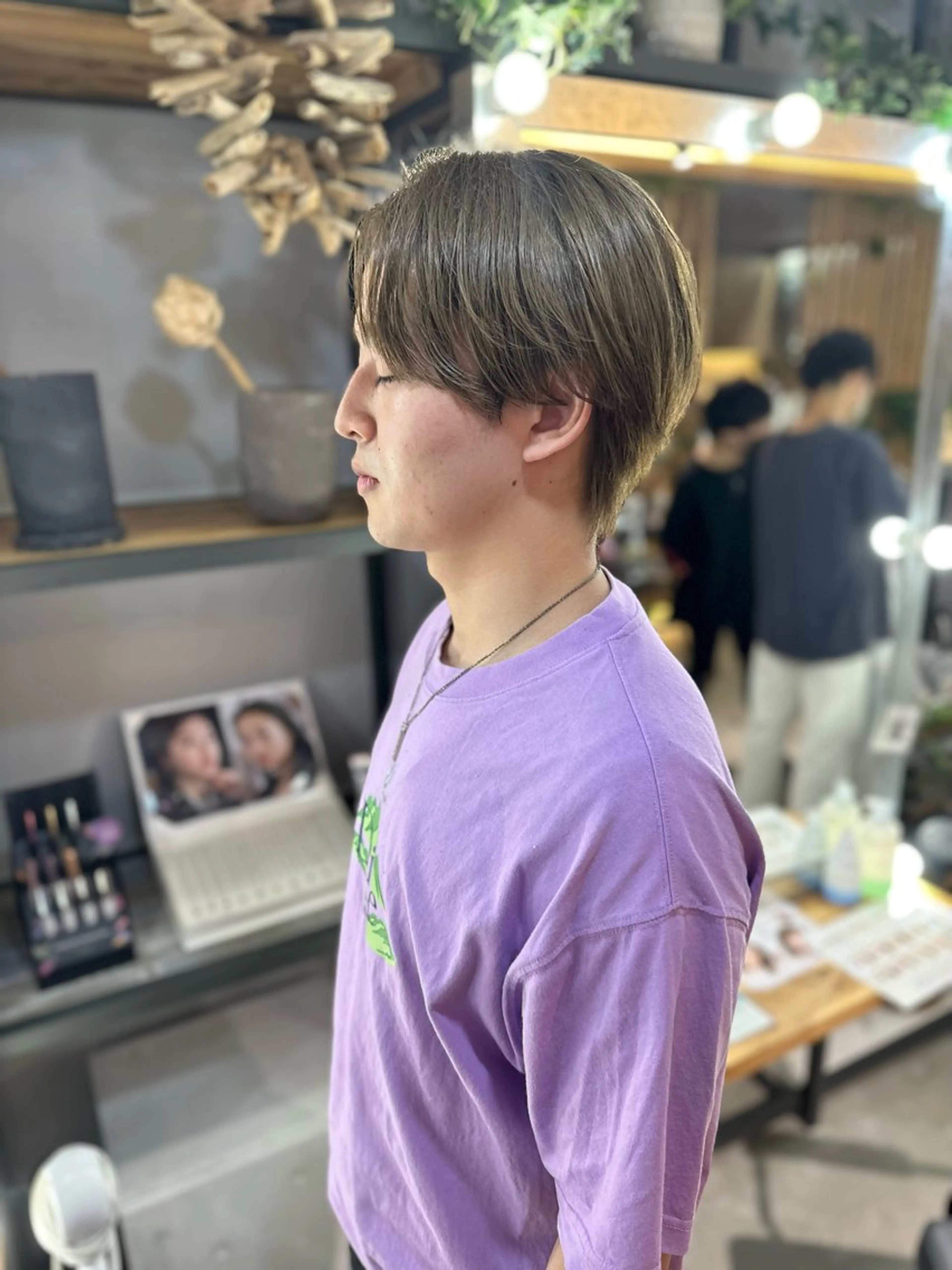 ショート カラー メンズ メンズブリーチ ベージュカラー ブリーチ ミルクティーベージュ 溜 一太のヘアスタイル