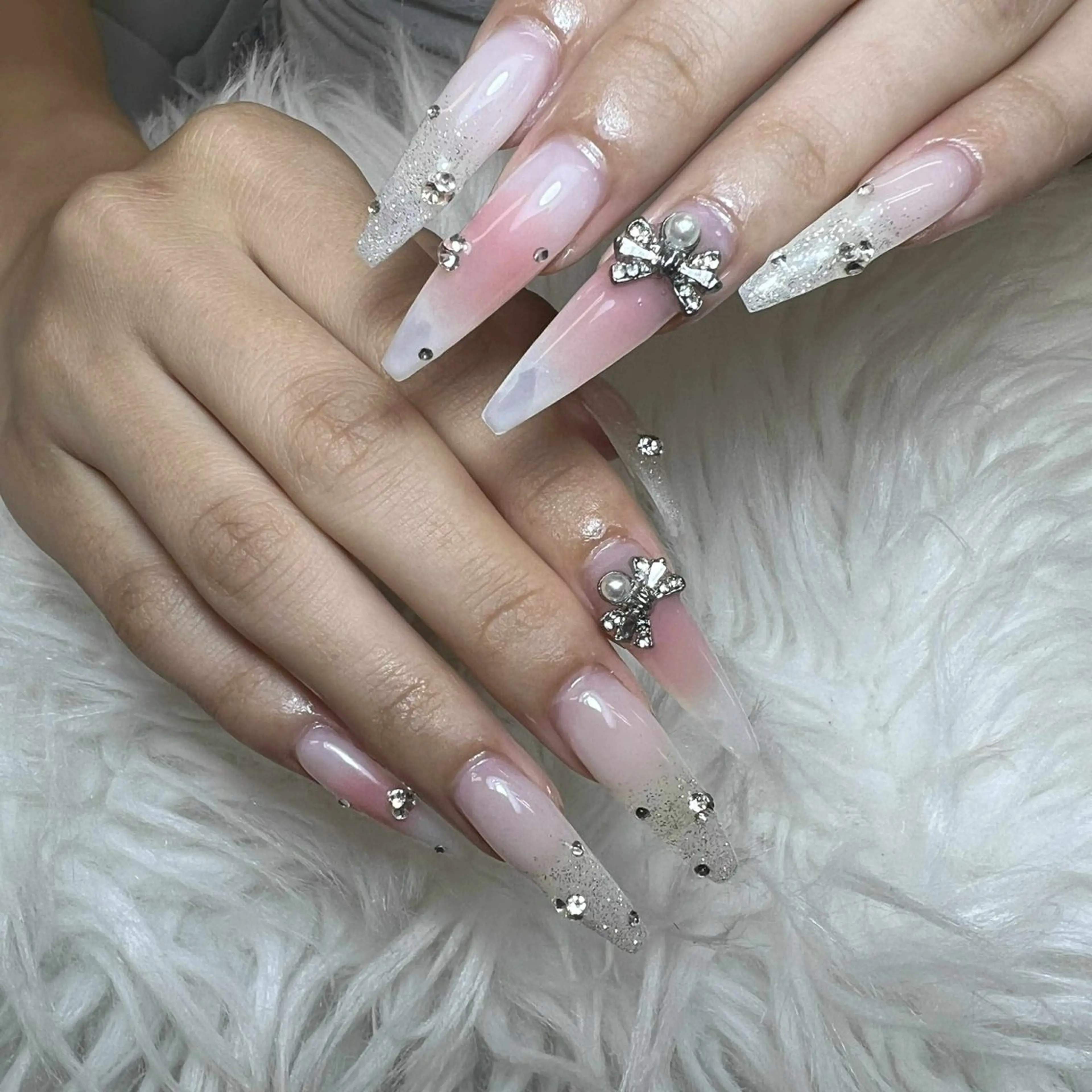 ネイル ハンドネイル ハンドケア Anh Nail 歌舞伎町のネイルデザイン