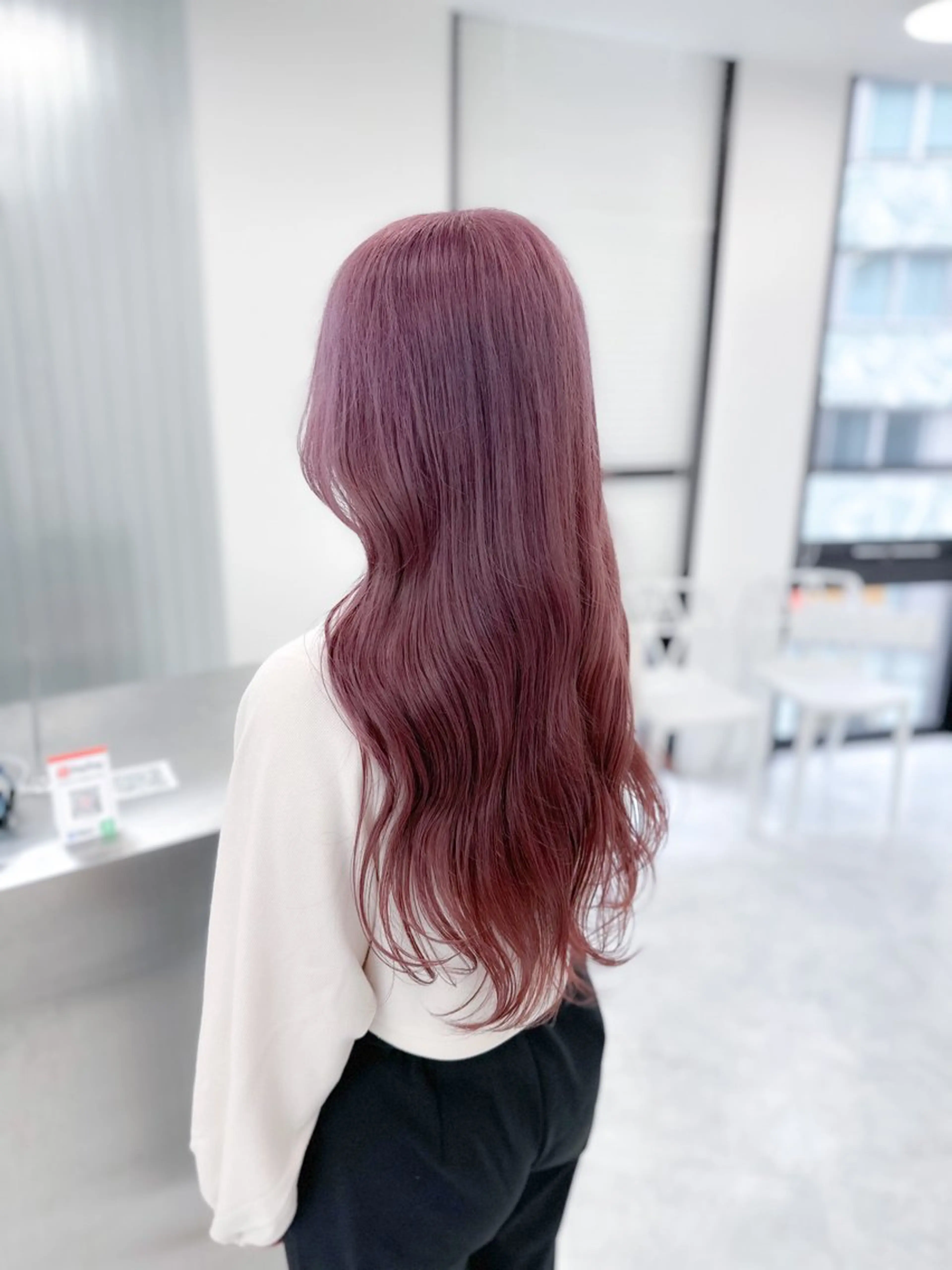 ロング カラー ヘアアレンジ 艶髪ハイトーン🫧 Kurehaのヘアスタイル