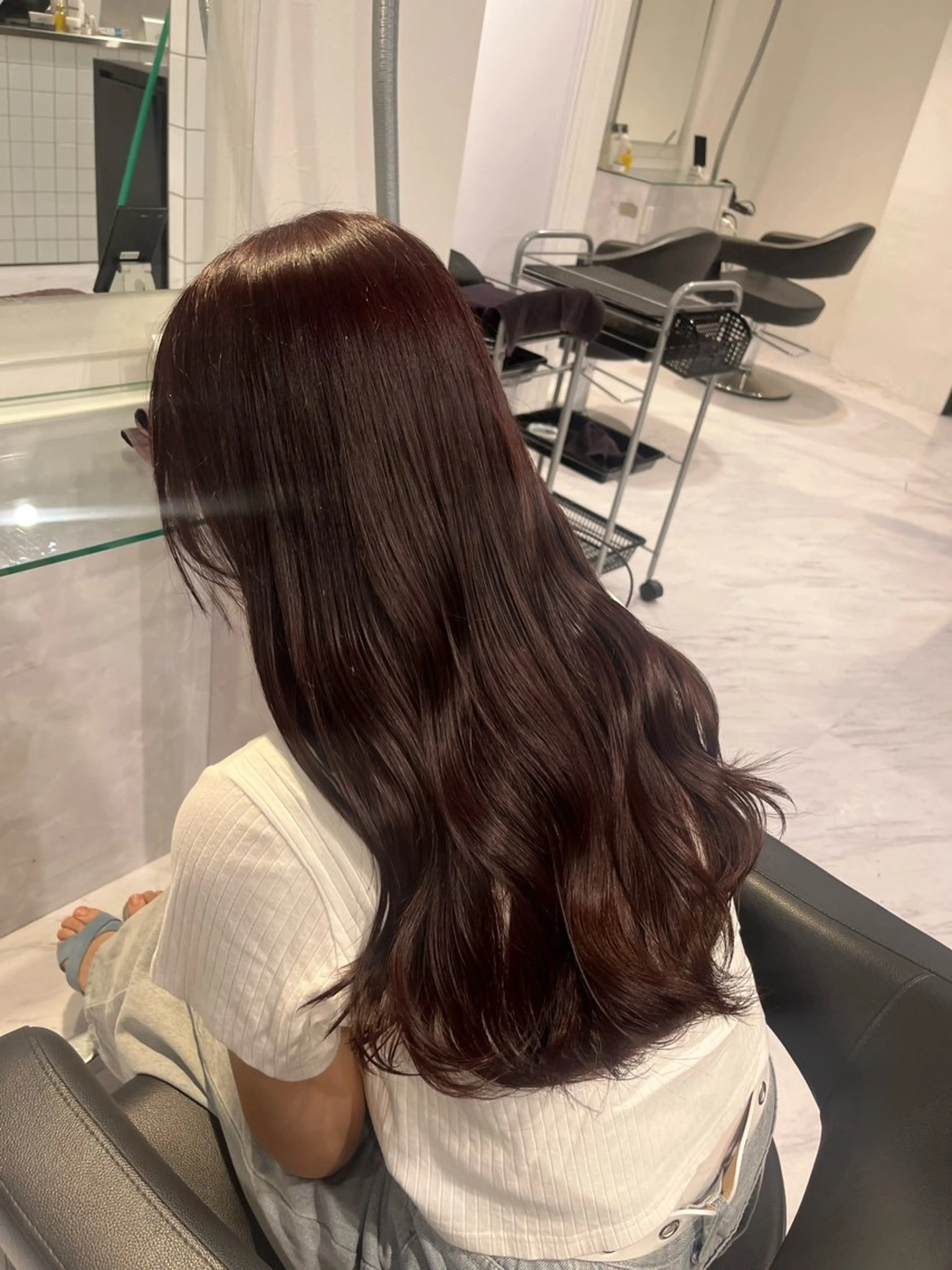 ロング カラー 🫧うる艶トレンド 🫧透明感カラーのヘアスタイル