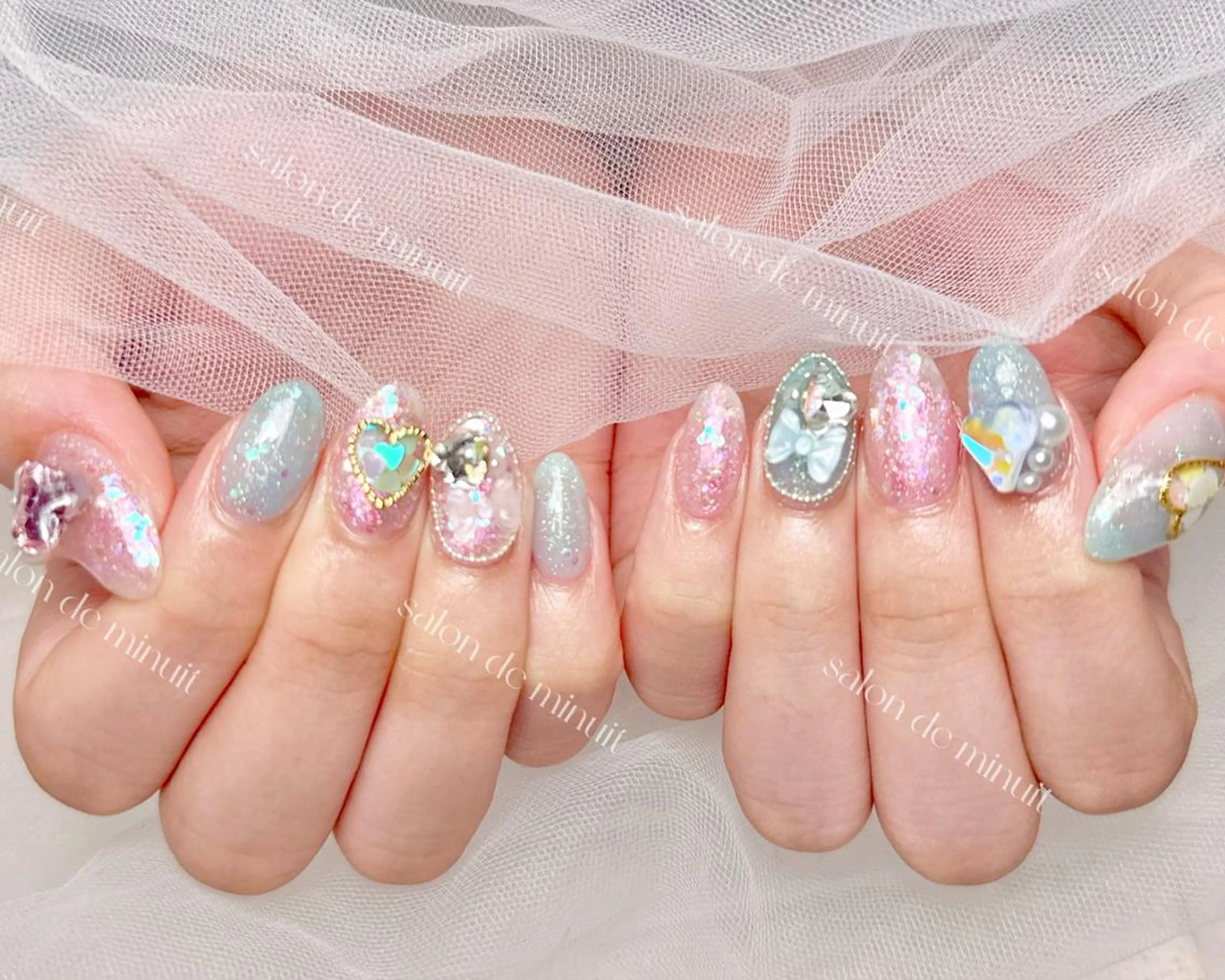ネイル Salon de Minuit🦩のネイルデザイン