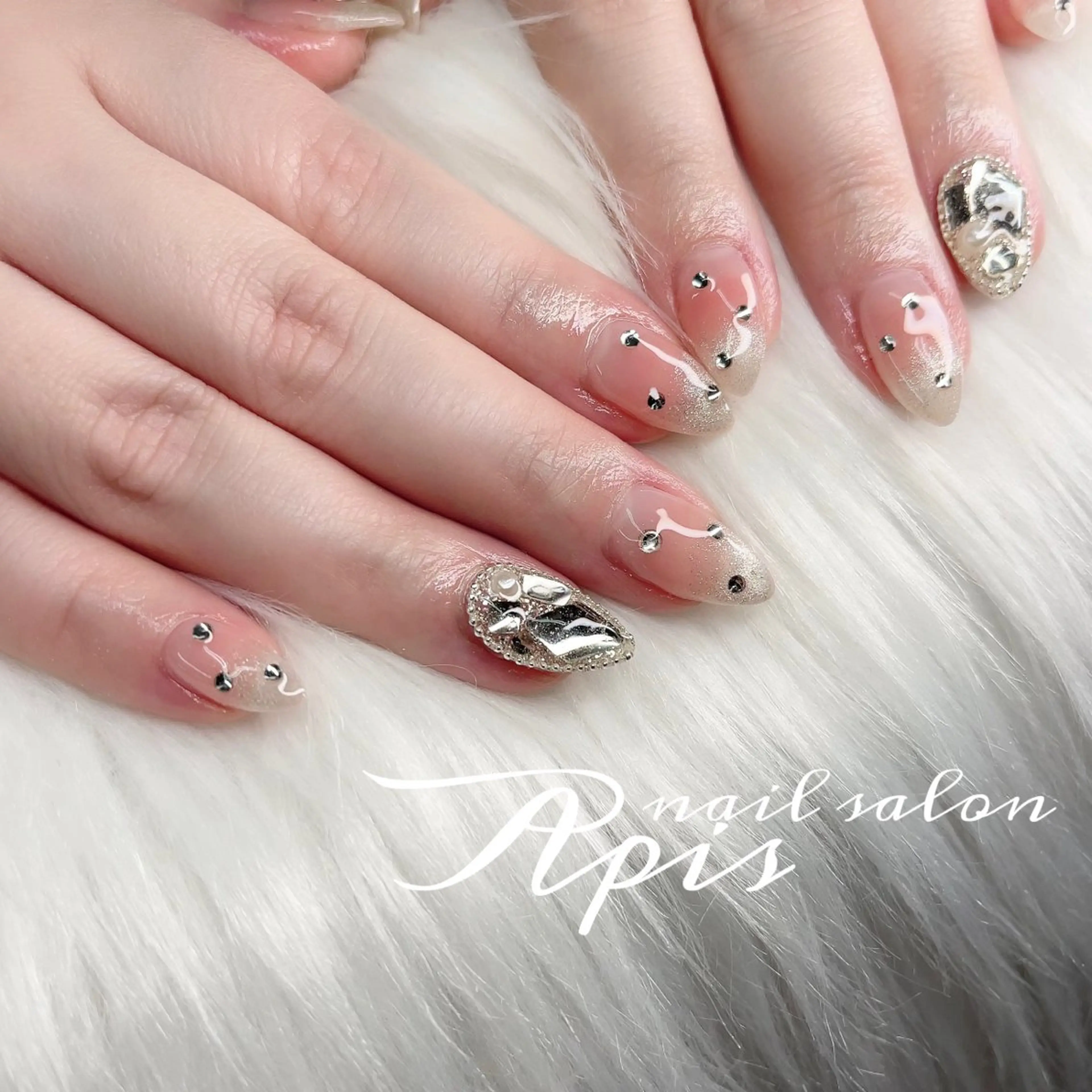 ネイル ハンドネイル nailsalon Apis所属・Apis manakaのネイルデザイン