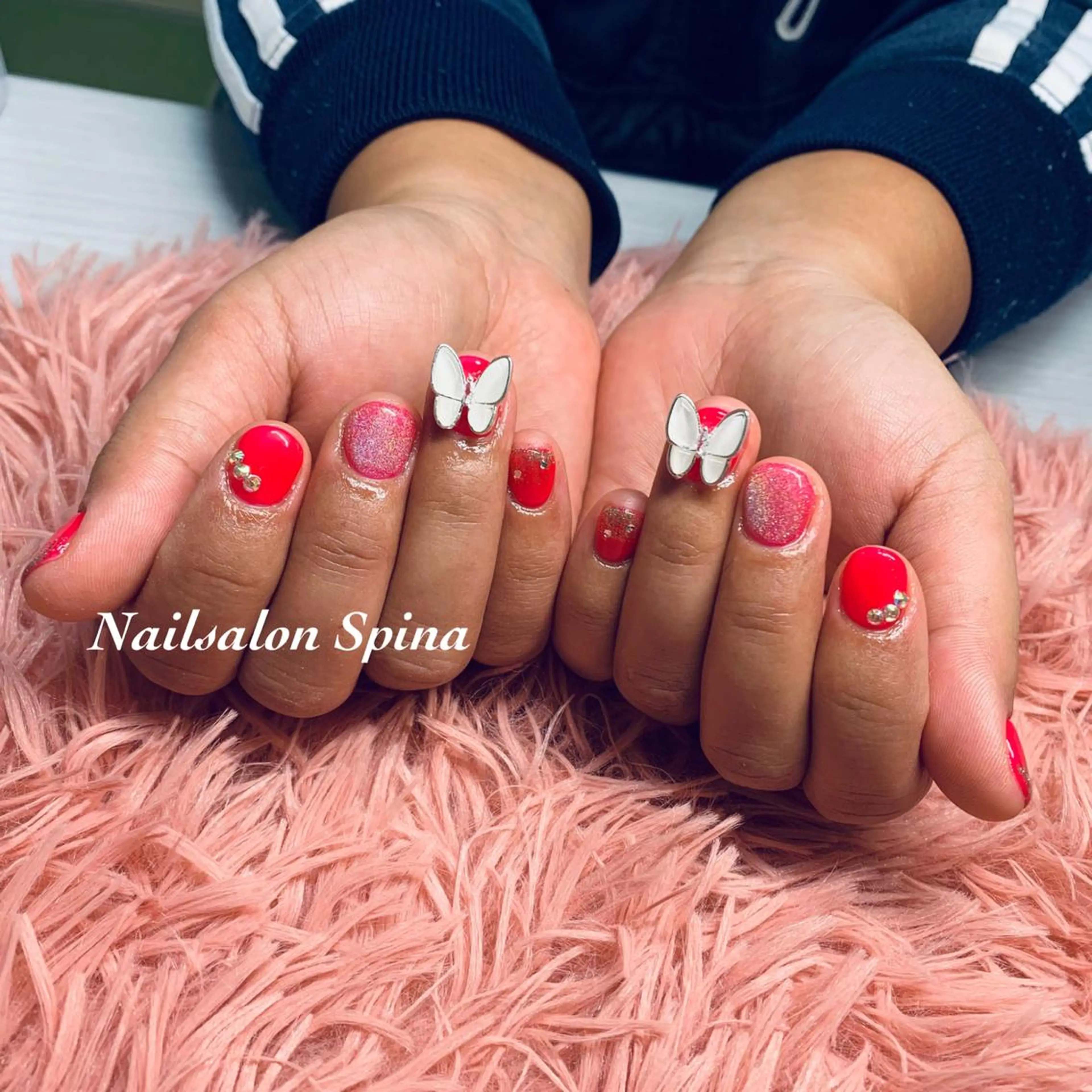ネイル アートネイル ジェルネイル グラデーション 韓国ネイル ラメ(グリッター) Nailsalon Spina 琴美のネイルデザイン