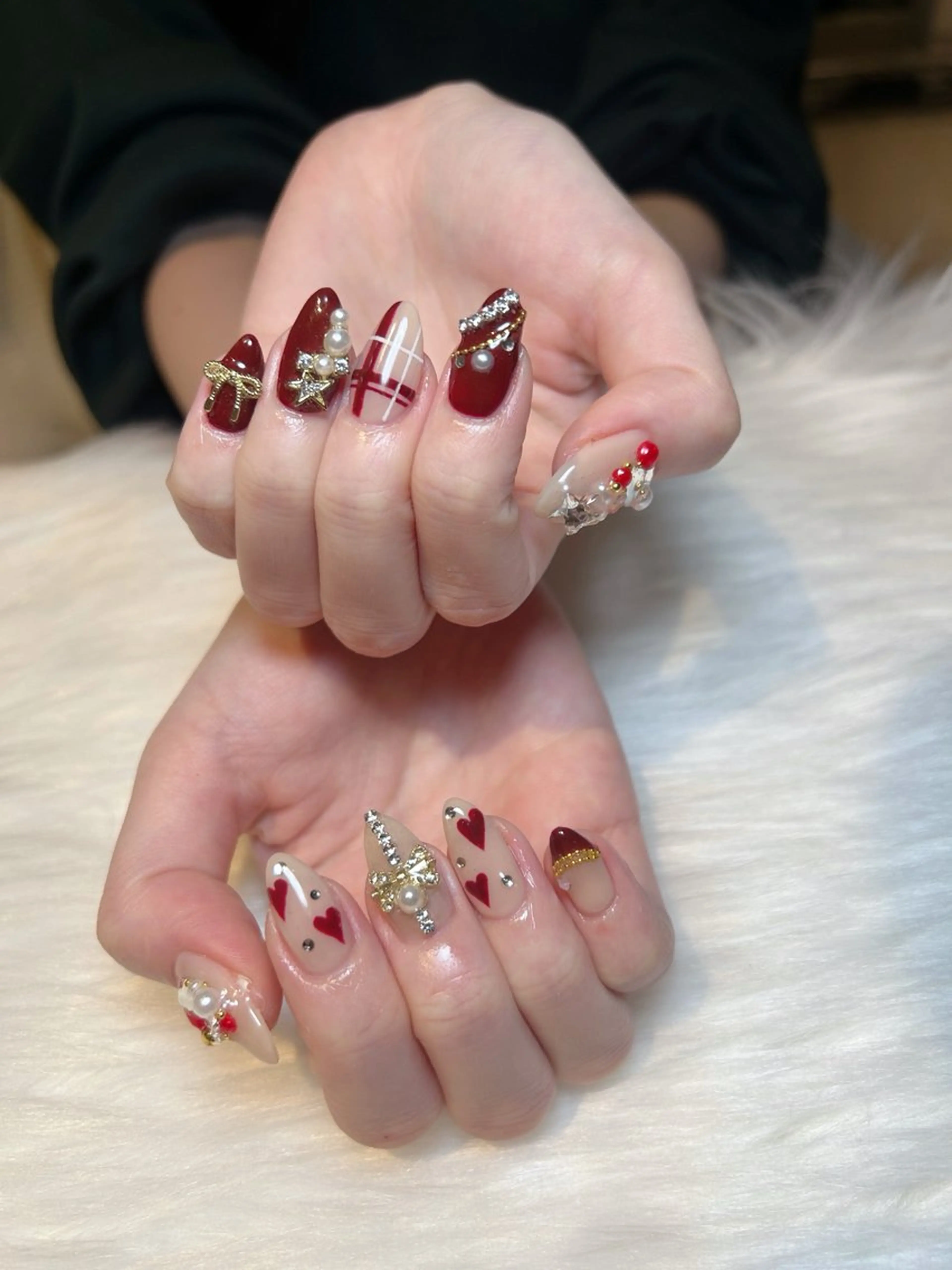 ネイル ボルドー ハート ワンカラーネイル 冬ネイル クリスマス Naru Kelinailのネイルデザイン