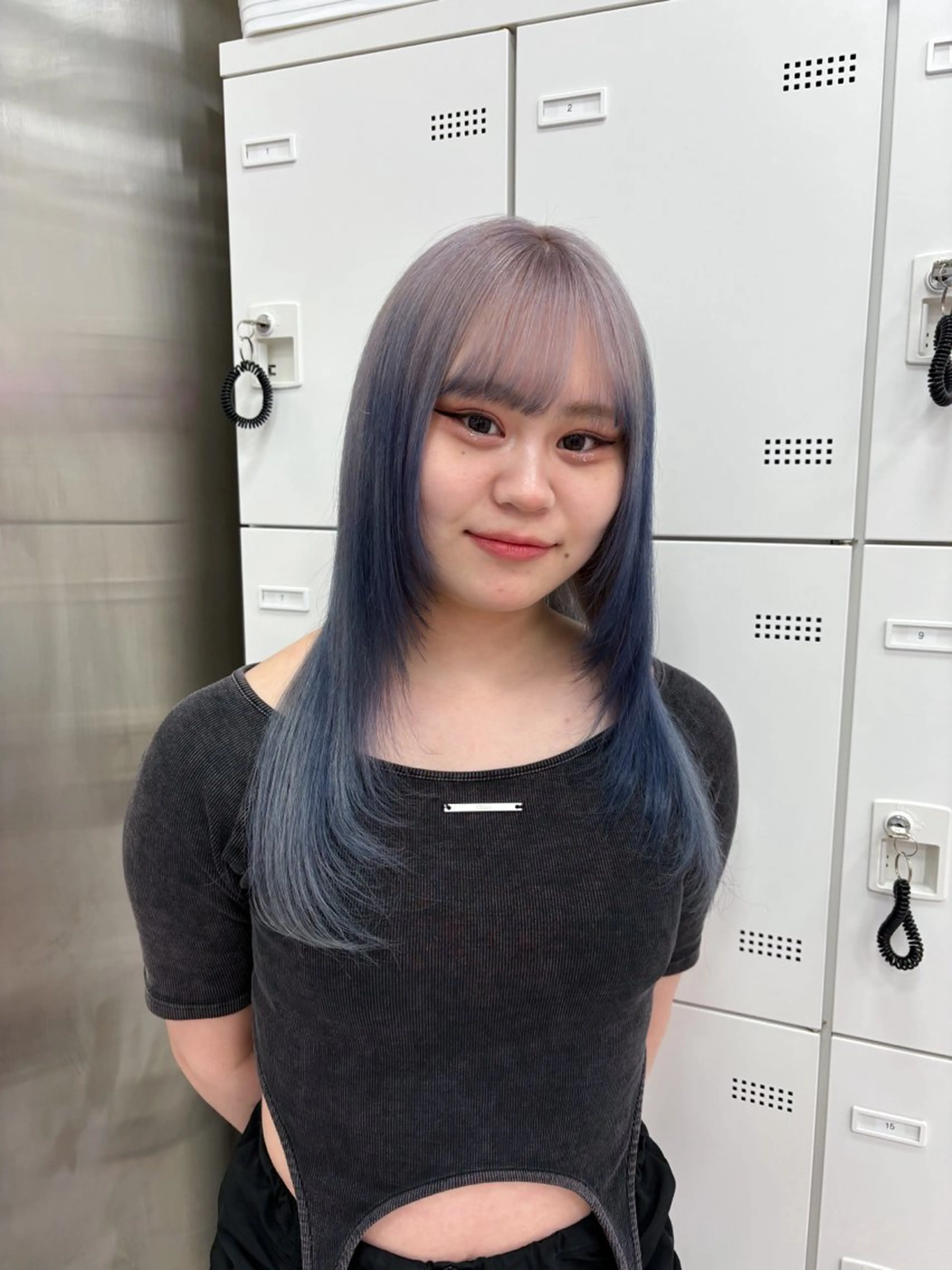 セミロング カラー ヘアカラー トリートメント ヘッドスパ ヘアセット 韓国レイヤー ハッシュカットのヘアスタイル